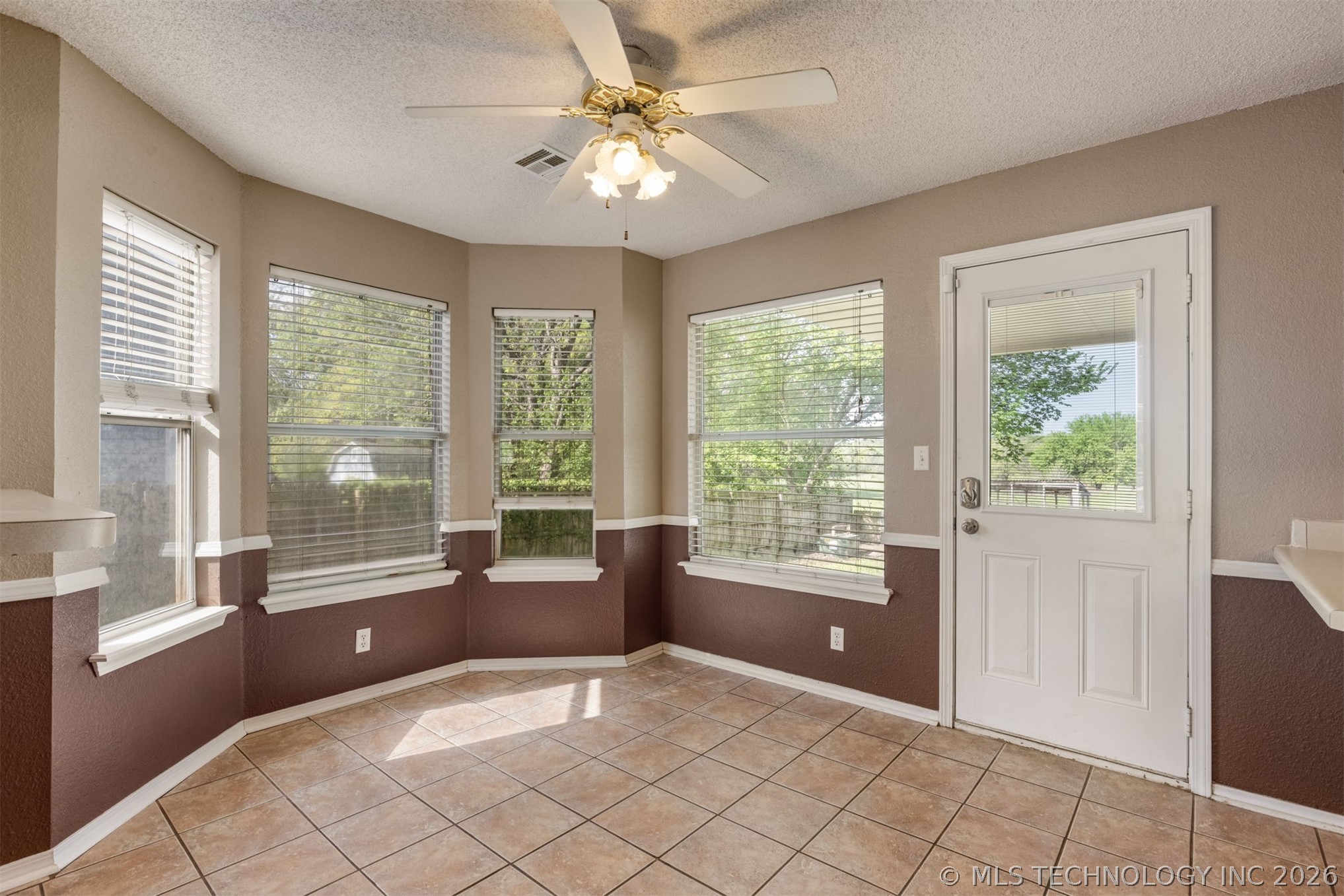 15934 S 294th Eastavenue Coweta OK 74429