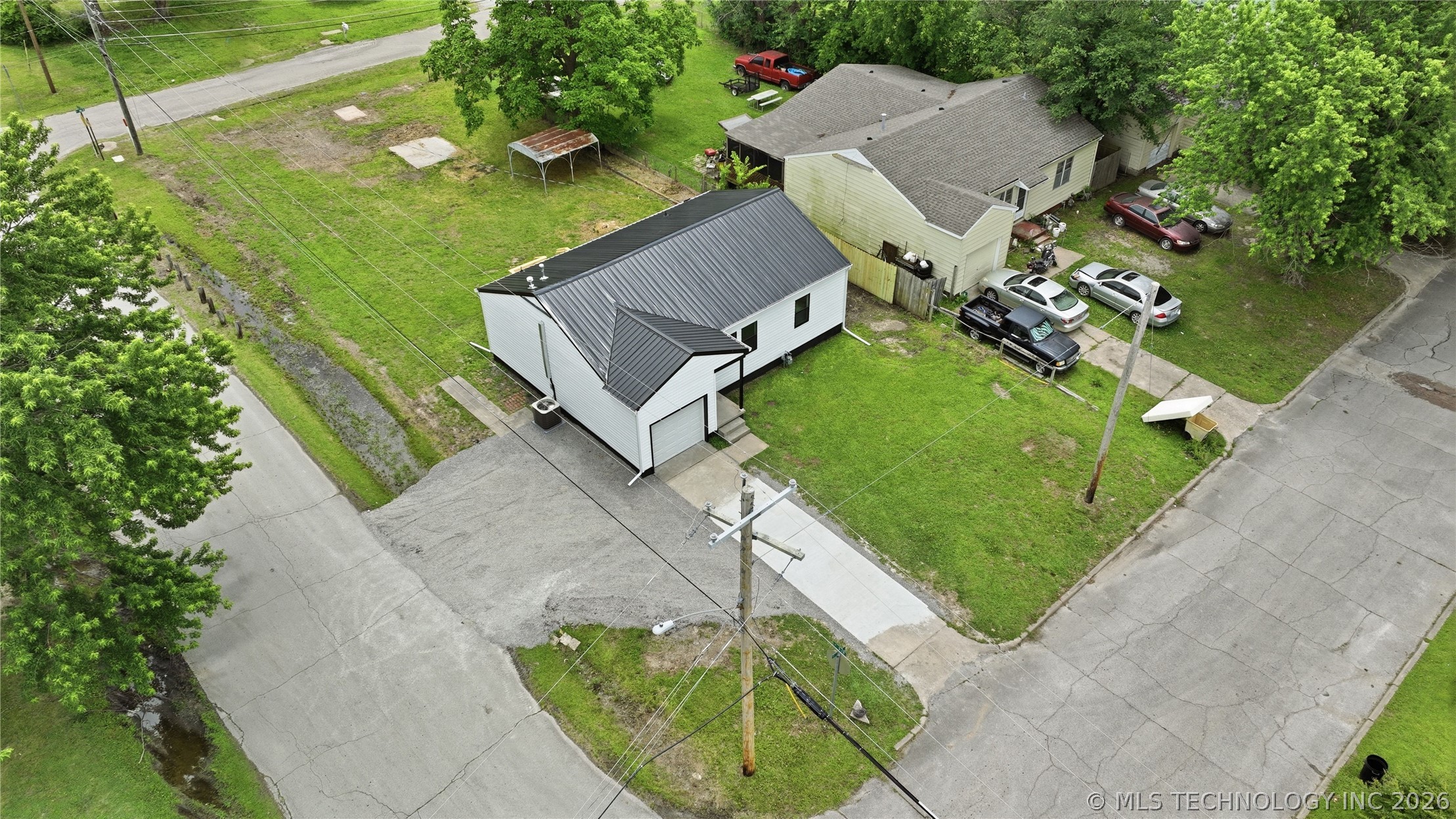 330 N Oak Street Dewey OK 74029