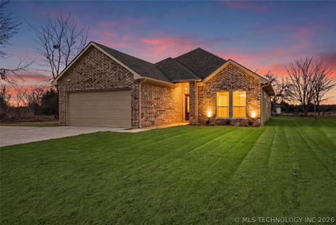 116 8TH Avenue Colbert OK 74733