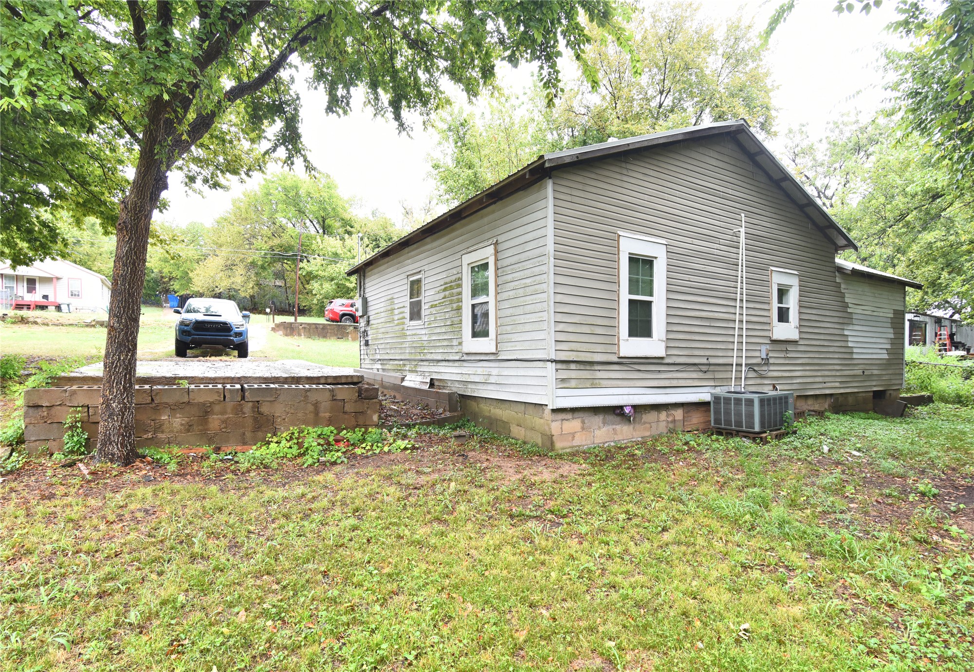 502 N Industrial Avenue E Sand Springs OK 74063