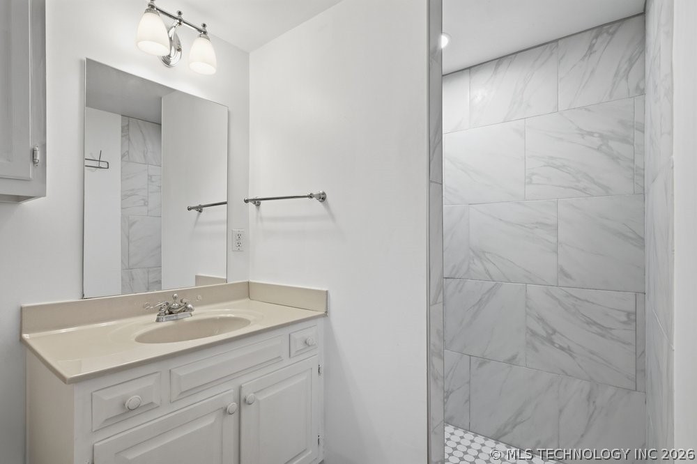 5047 S Hudson Place Tulsa OK 74135