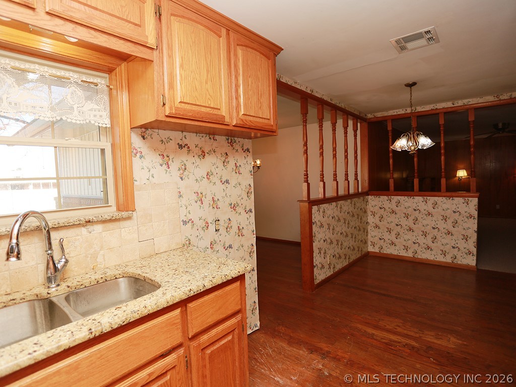 617 S 6th Street Broken Arrow OK 74012