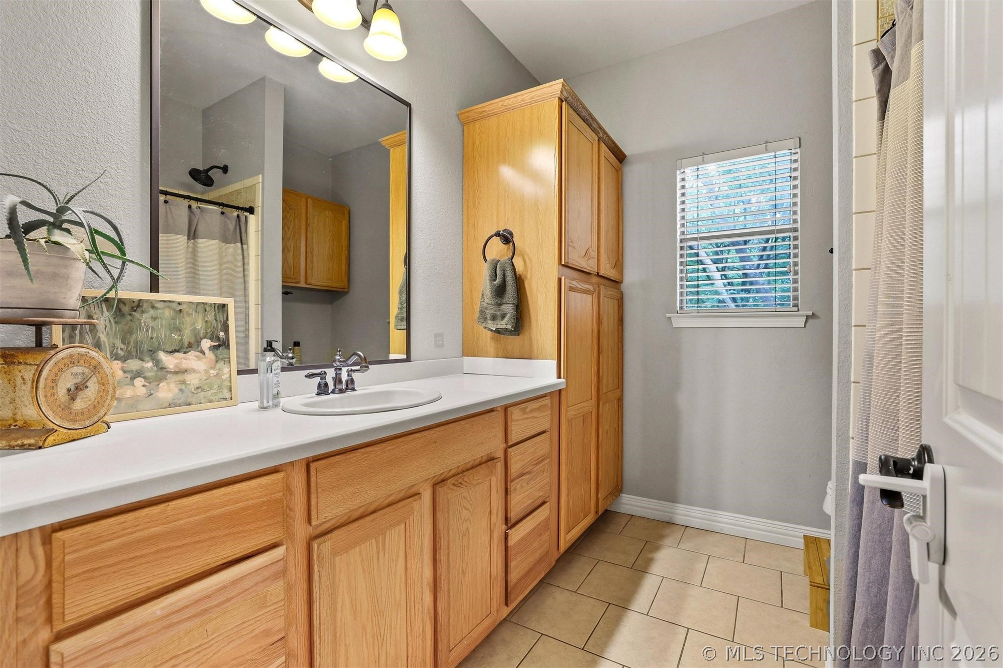 6644 Black Oak Trail Kingston OK 73439
