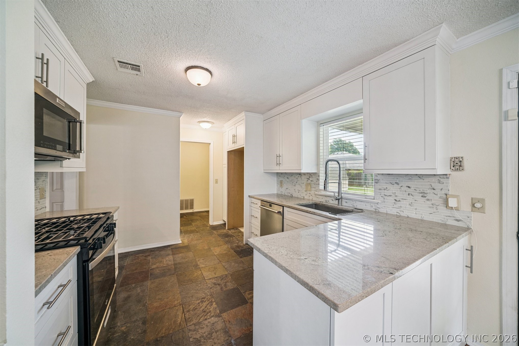 4929 S Poplar Avenue Broken Arrow OK 74011