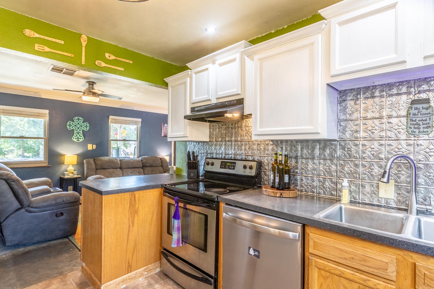 1251 W Taylor Sallisaw OK 74955