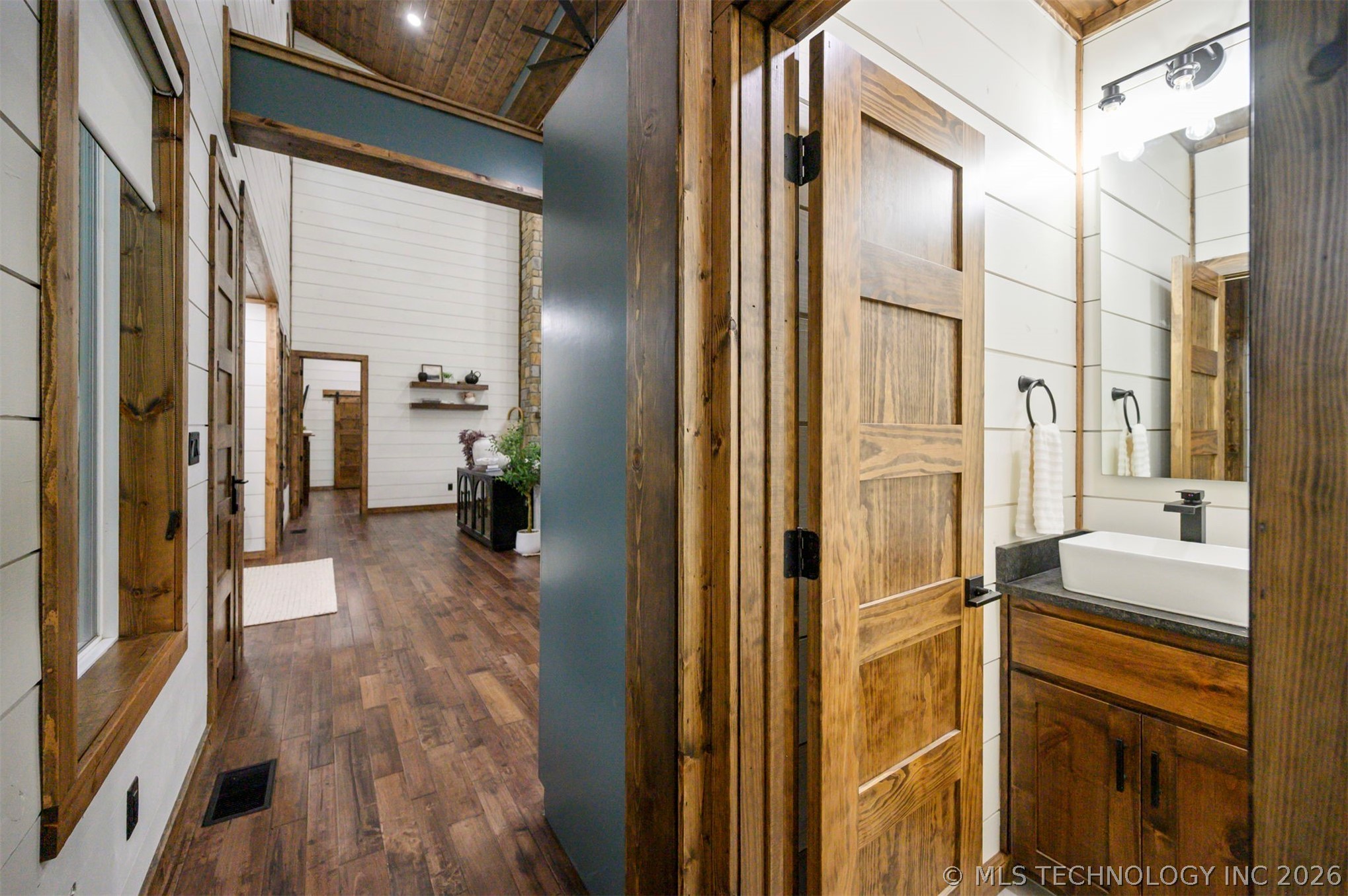 2057 Pine Hills Broken Bow OK 74728