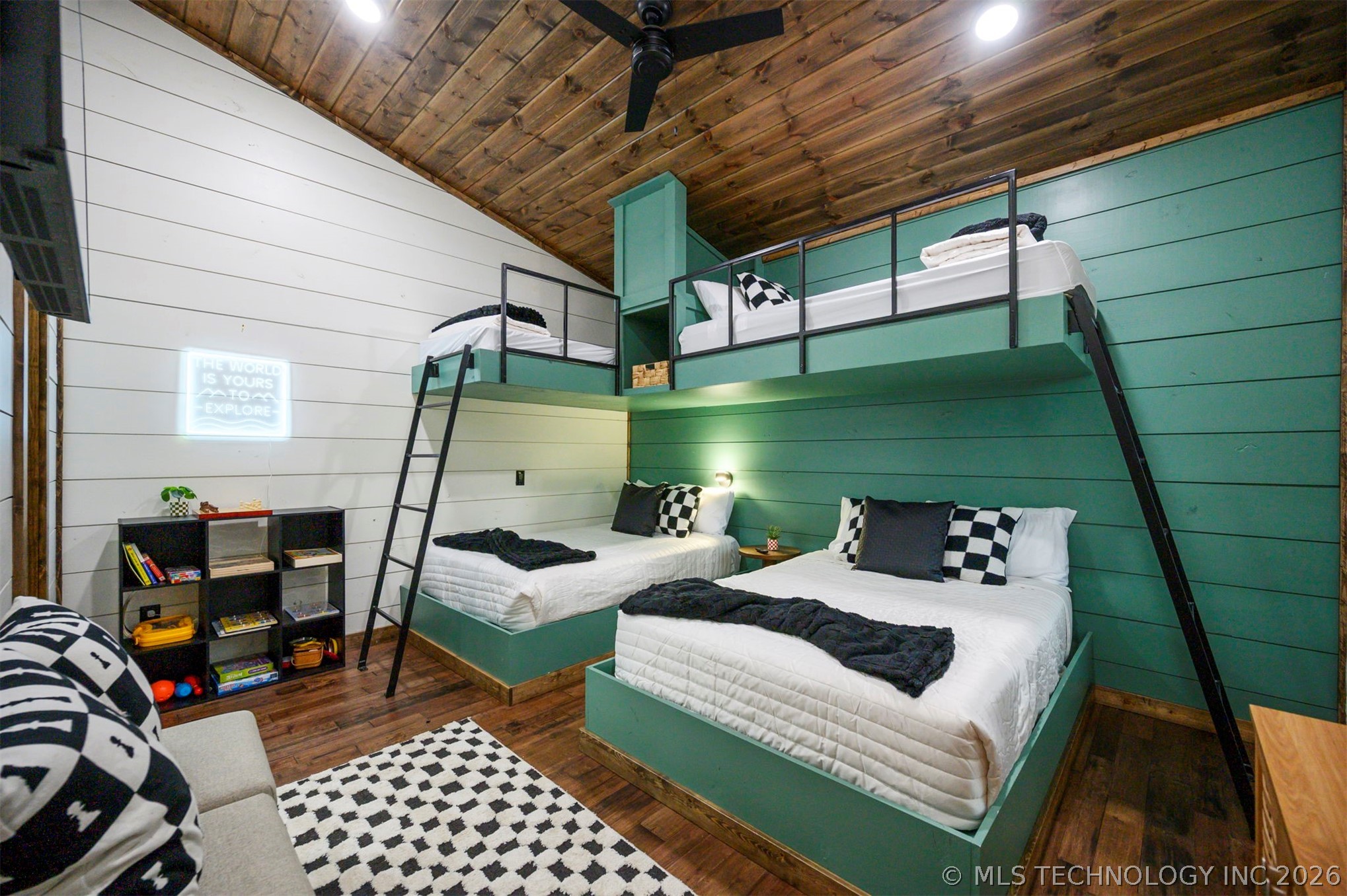 2057 Pine Hills Broken Bow OK 74728