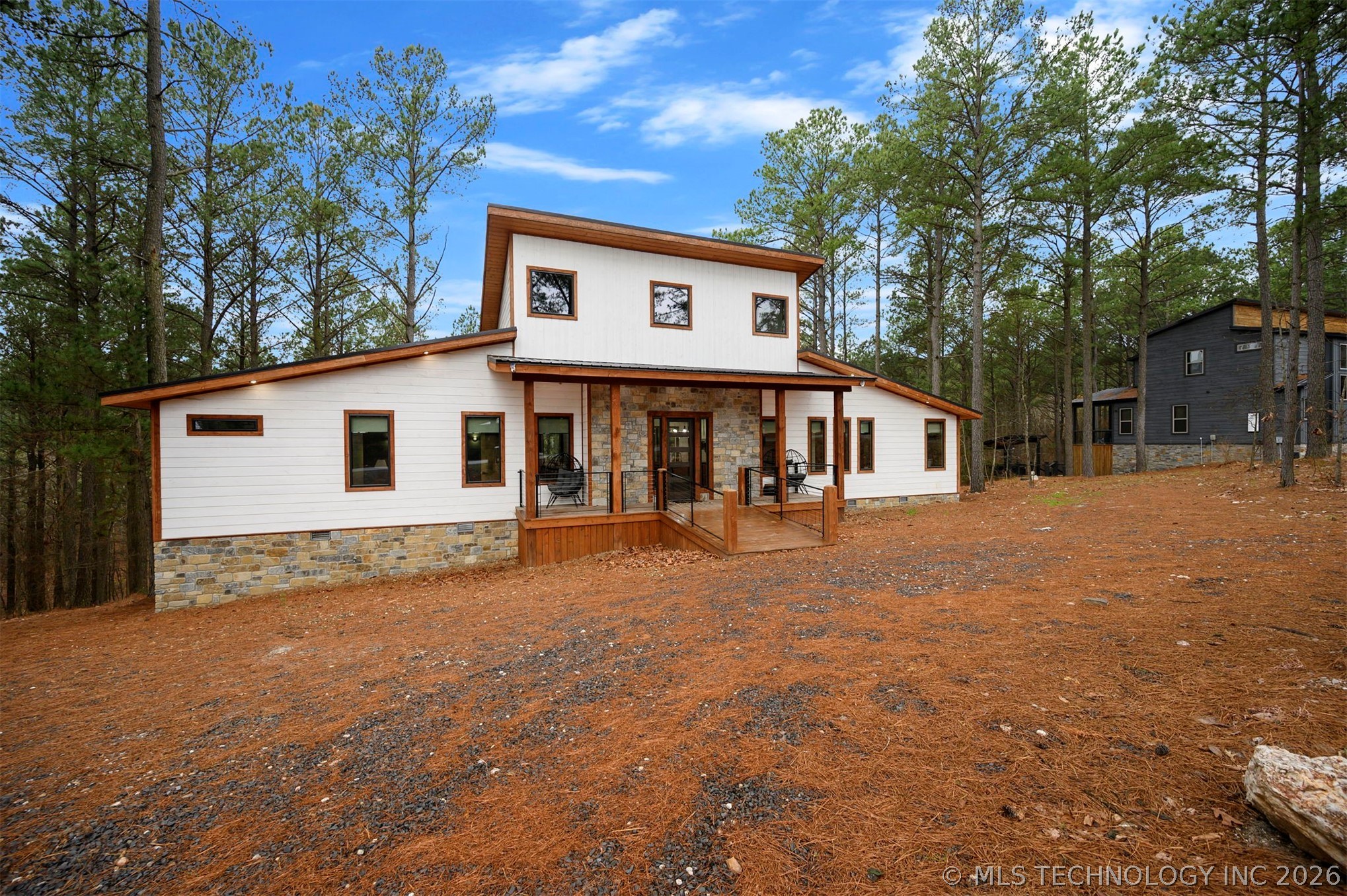 2057 Pine Hills Broken Bow OK 74728