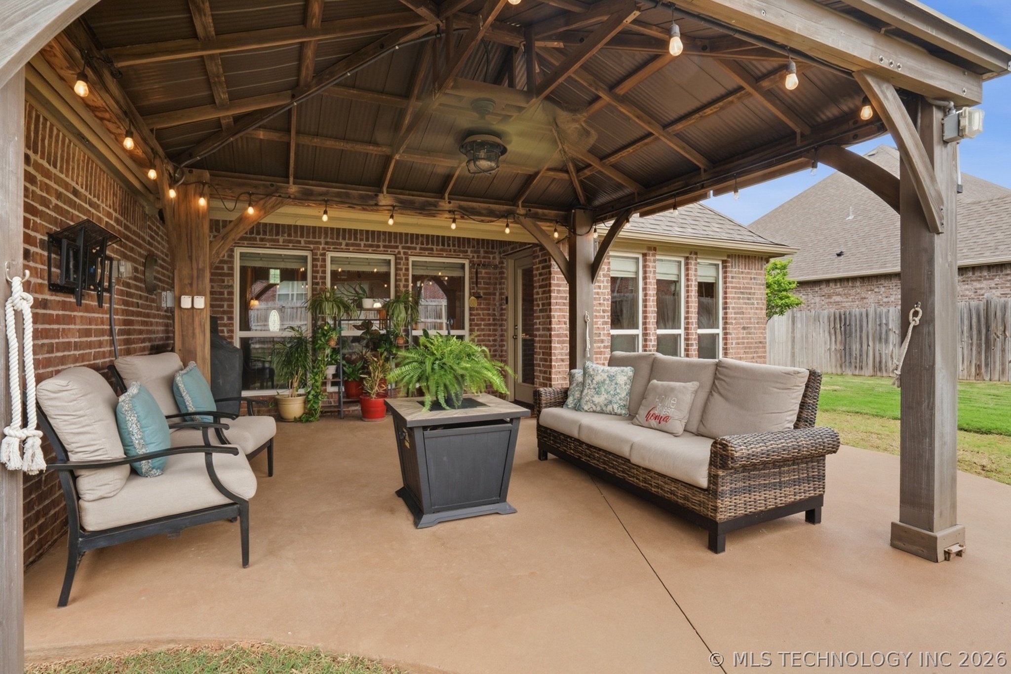 1013 S 71st Street Broken Arrow OK 74014