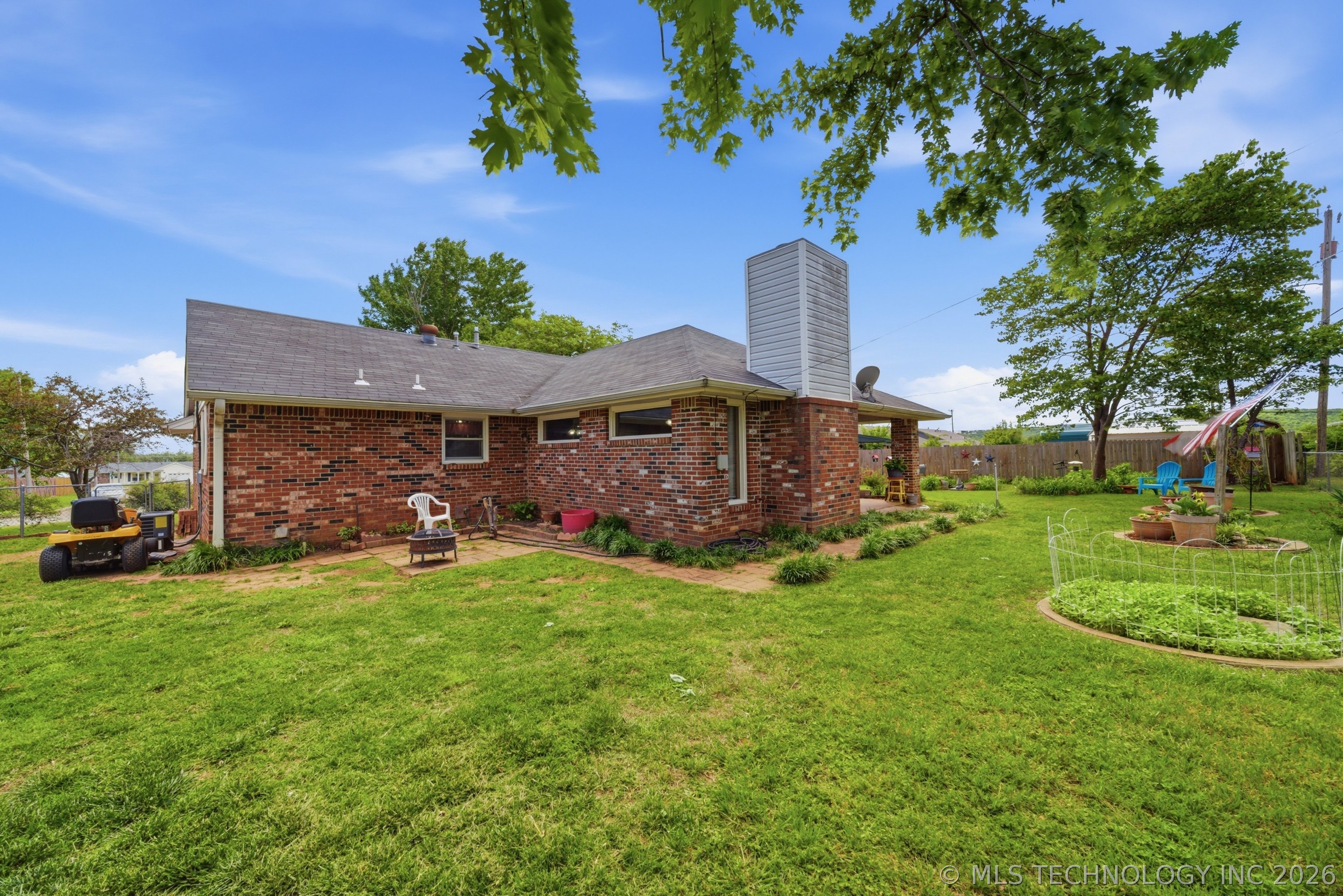 707 W 46th Place Sand Springs OK 74063