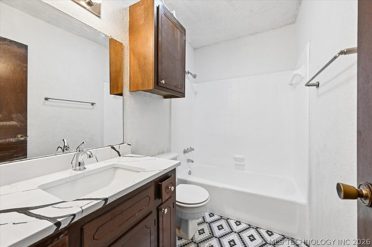 1666 S Pecan Avenue Broken Arrow OK 74011