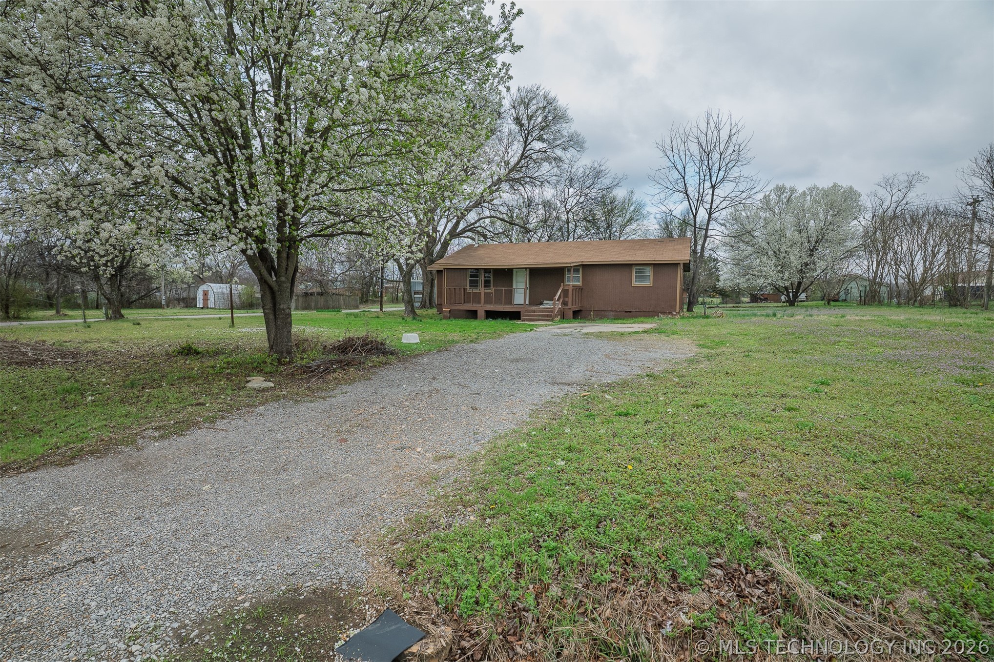 511 E 6th Street Hulbert OK 74441