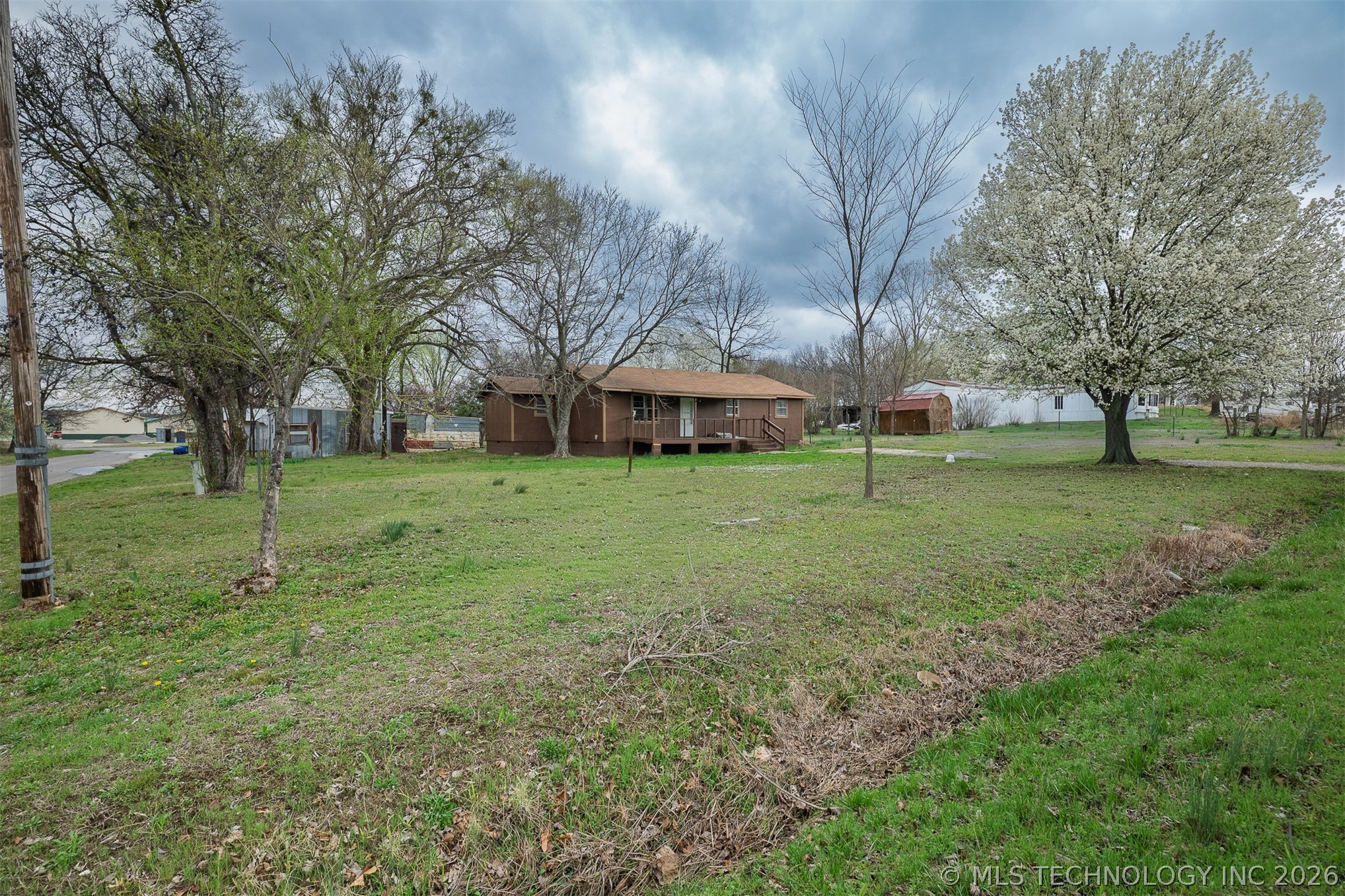 511 E 6th Street Hulbert OK 74441