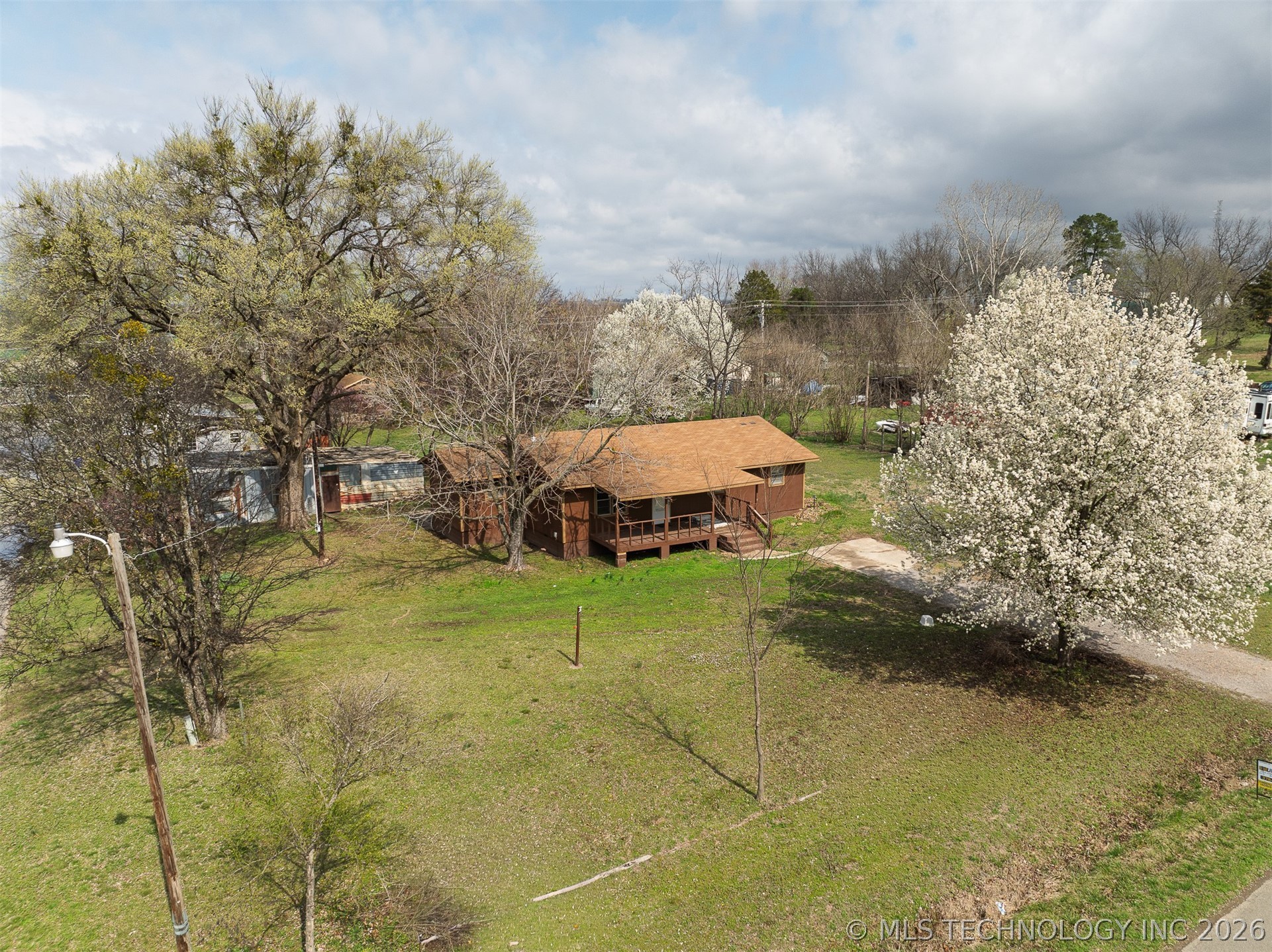 511 E 6th Street Hulbert OK 74441