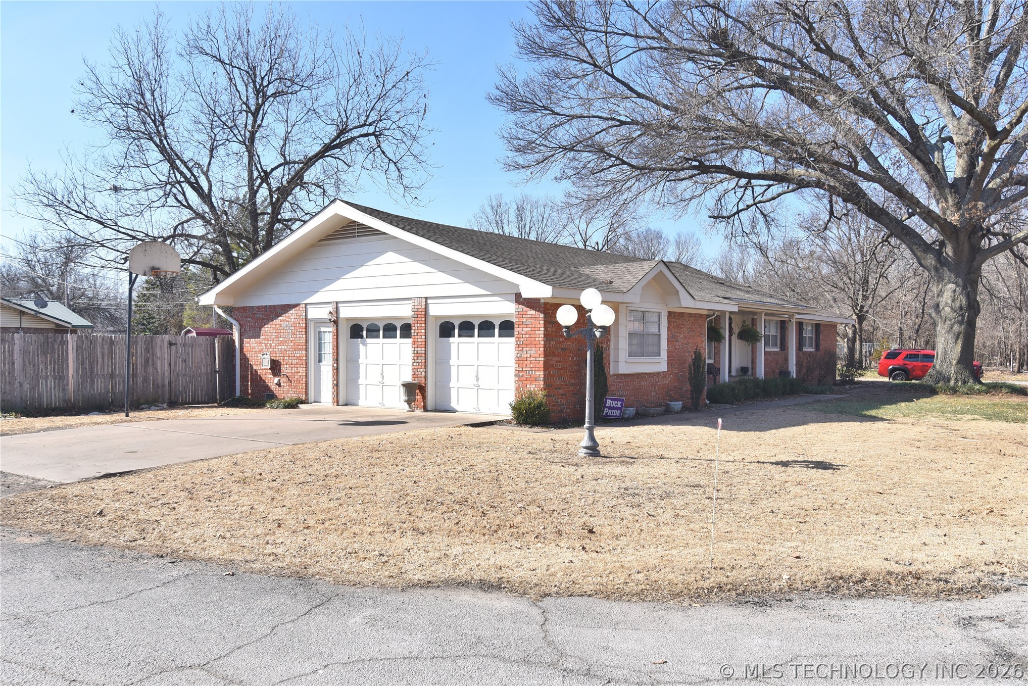 104 E 11th Street Hominy OK 74035