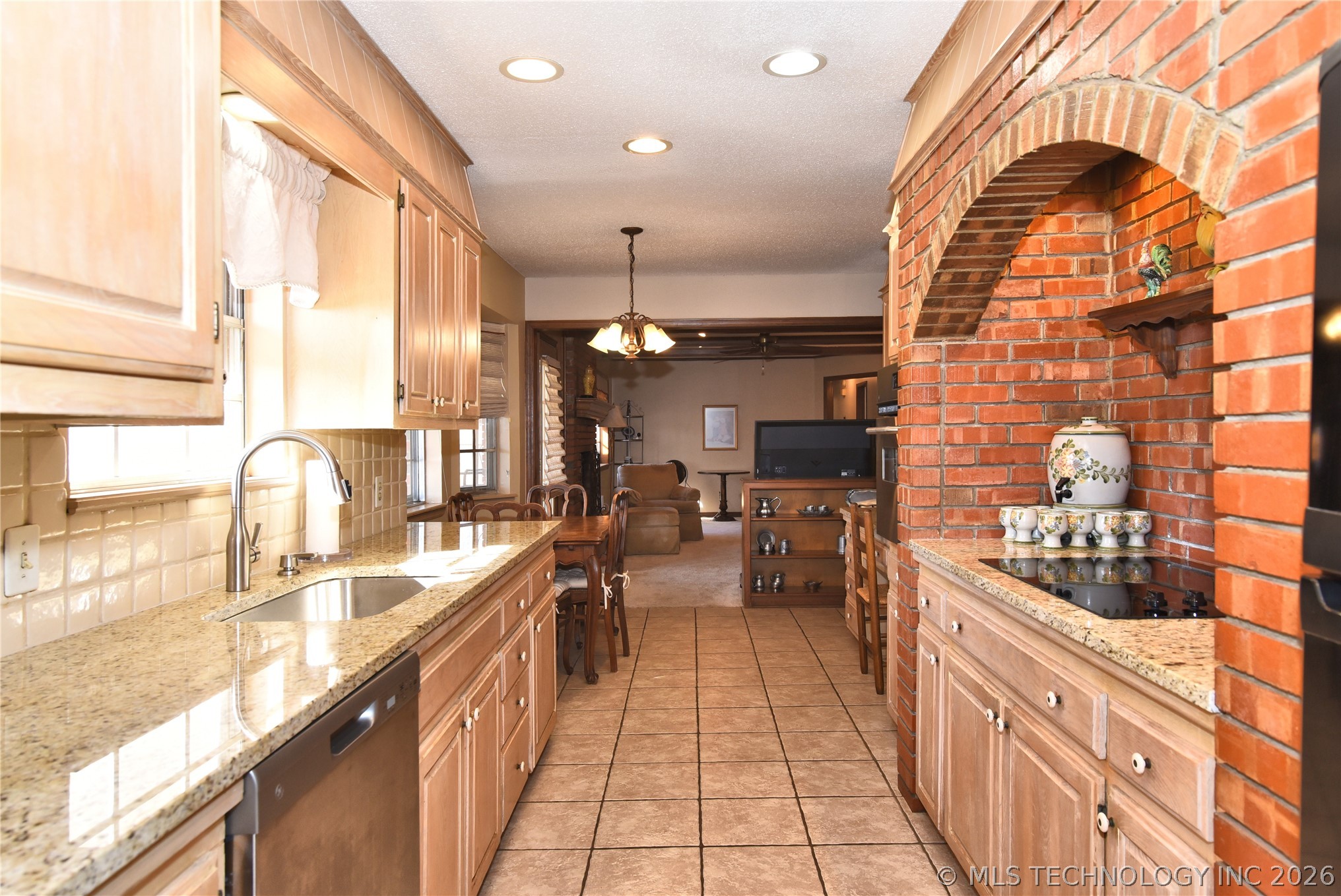 104 E 11th Street Hominy OK 74035