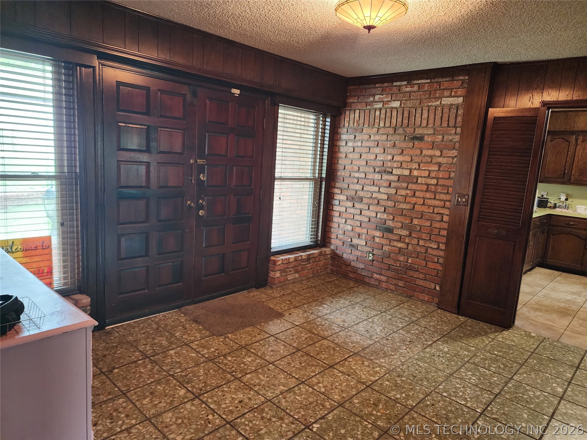 2164 N Waco Avenue Tulsa OK 74127
