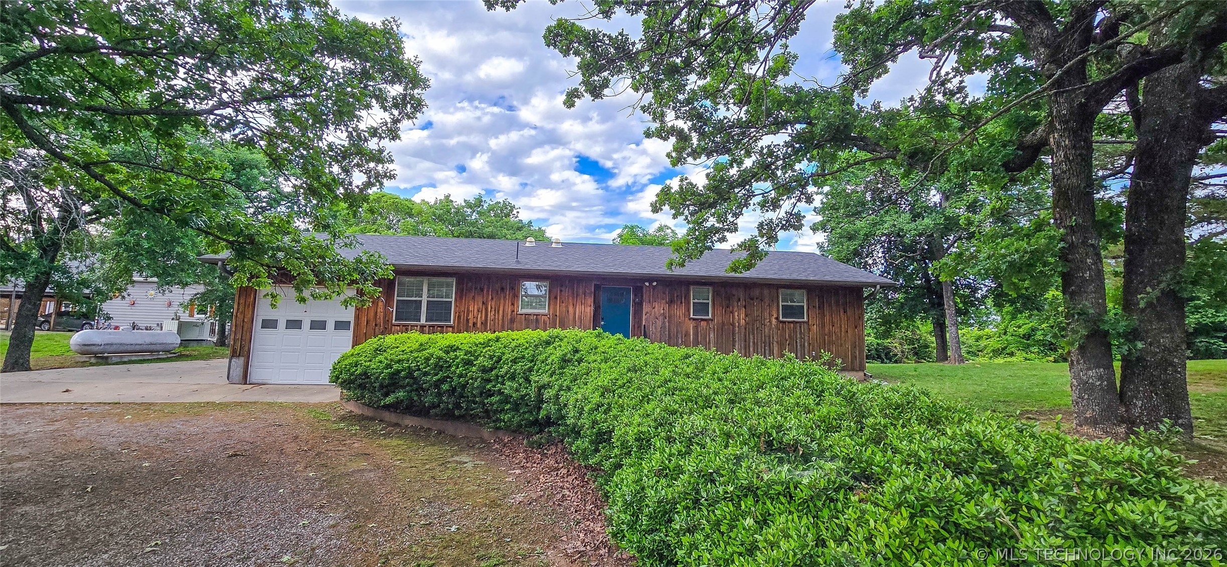 1614 Sherwood Road Eufaula OK 74432