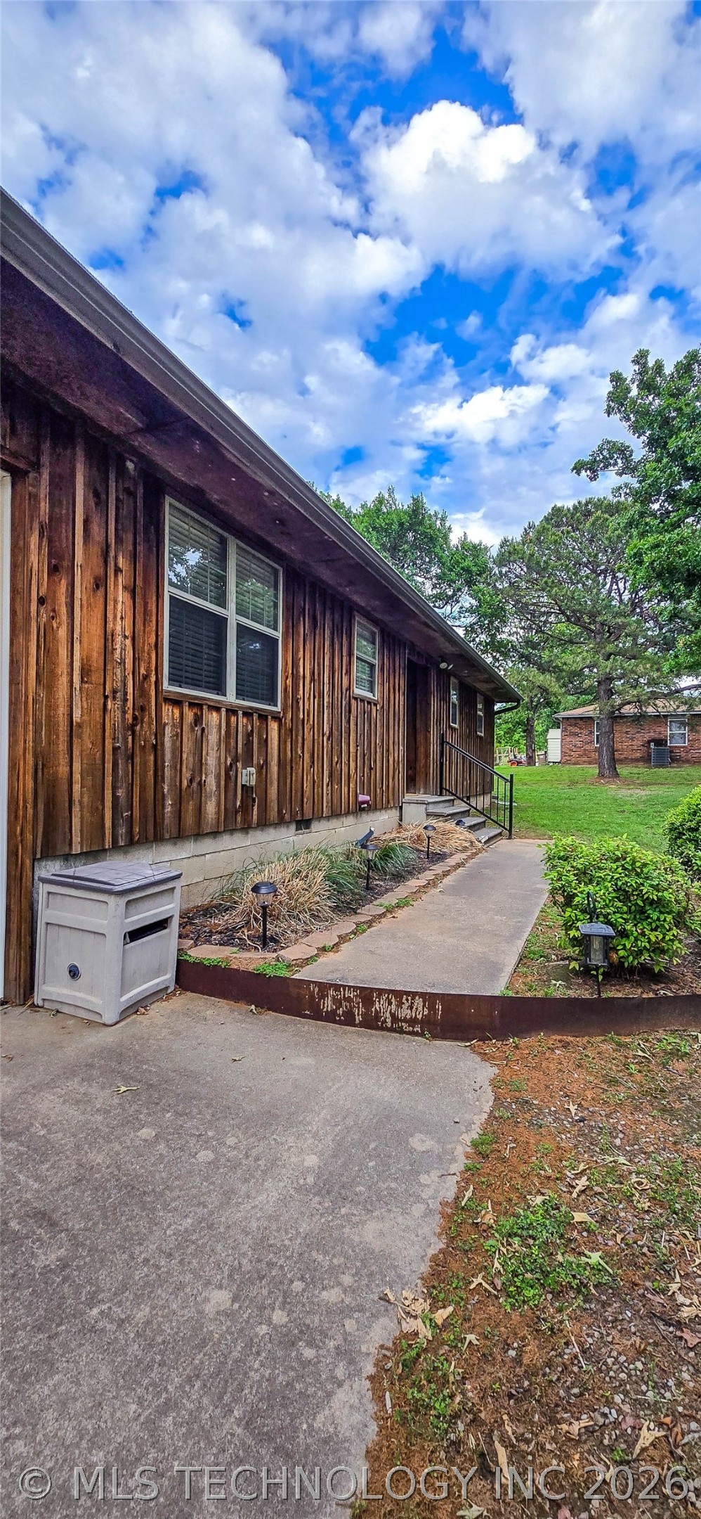 1614 Sherwood Road Eufaula OK 74432
