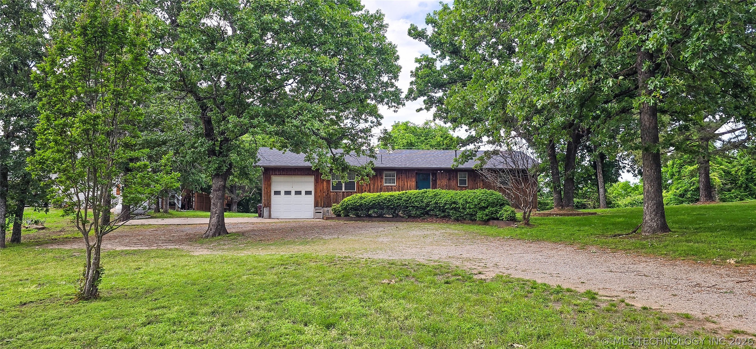 1614 Sherwood Road Eufaula OK 74432