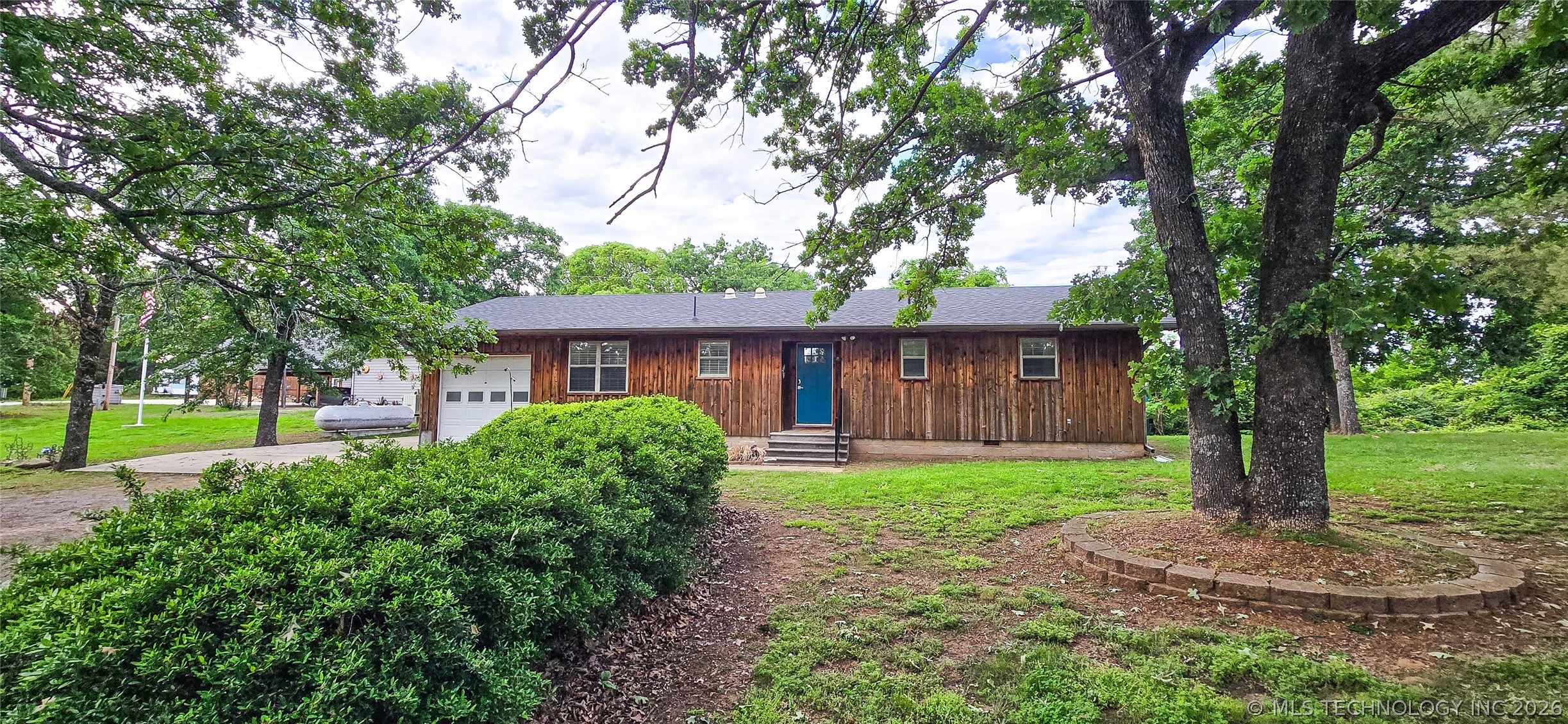 1614 Sherwood Road Eufaula OK 74432