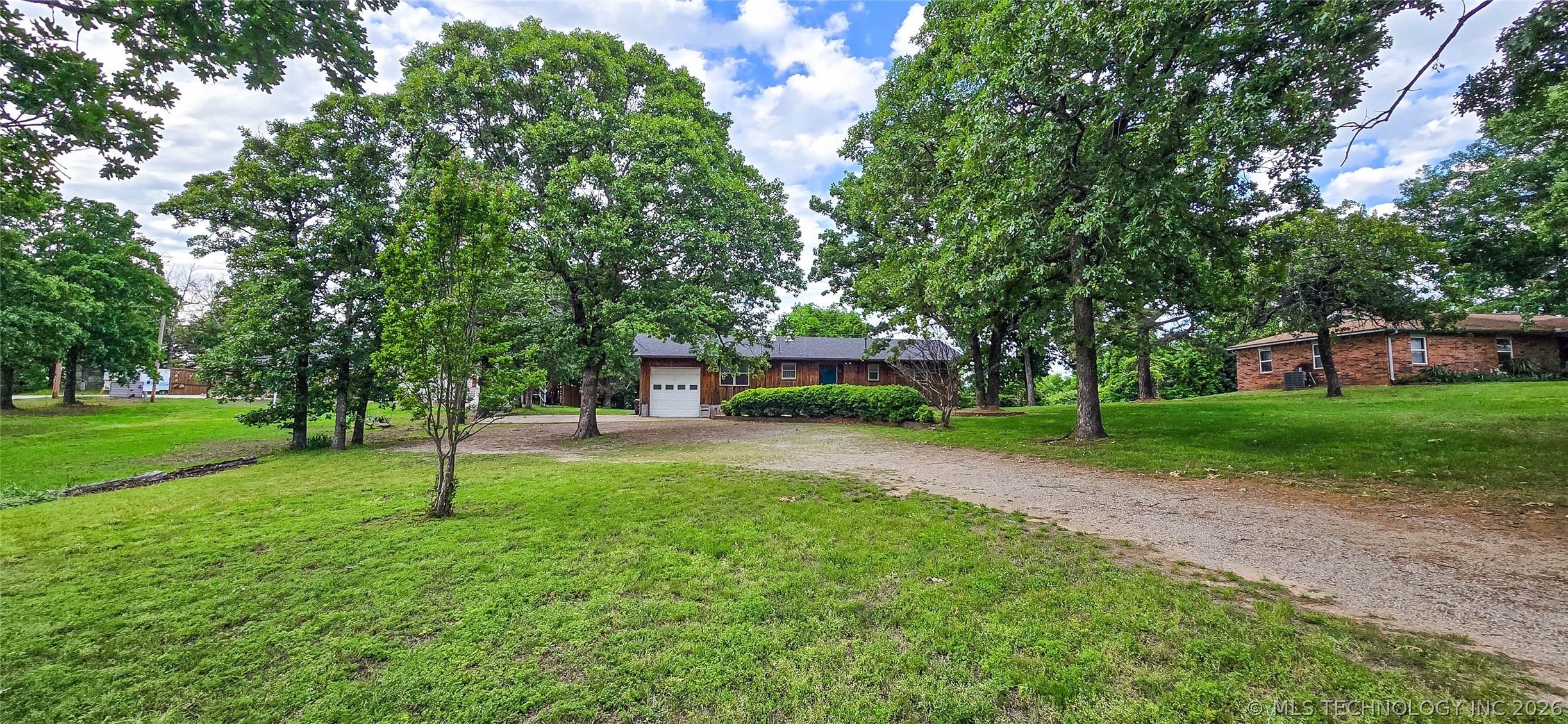 1614 Sherwood Road Eufaula OK 74432