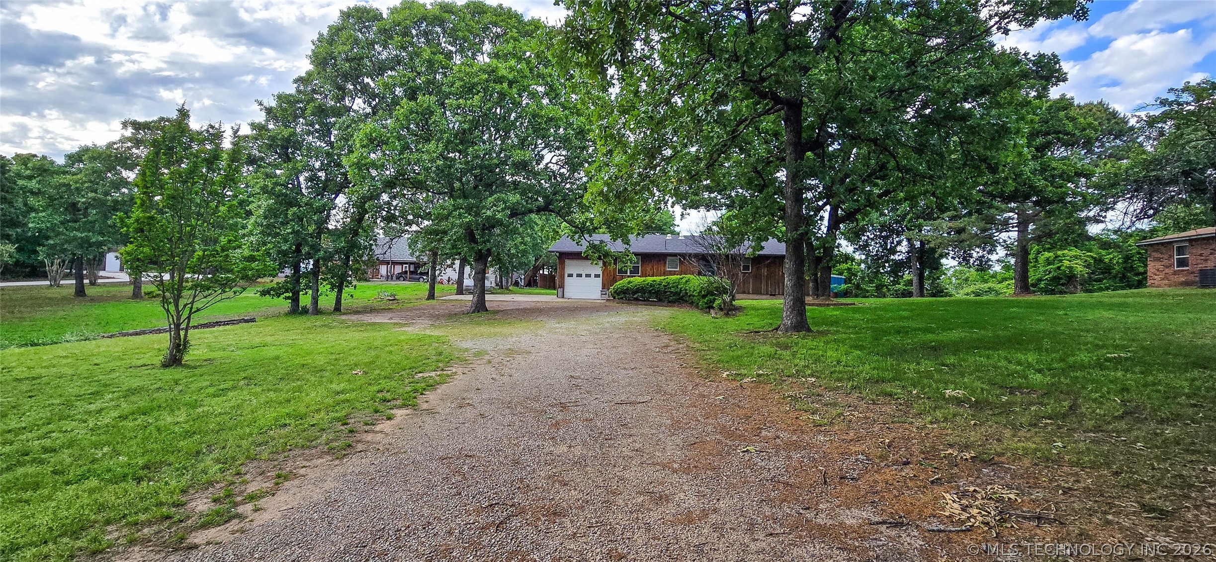 1614 Sherwood Road Eufaula OK 74432