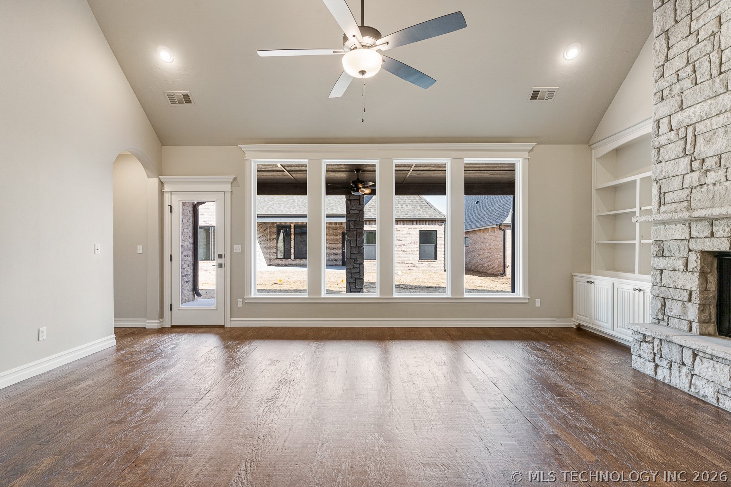 9069 E 62nd Court S Tulsa OK 74133