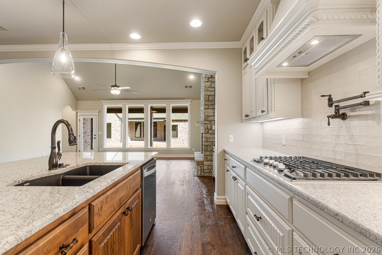 9069 E 62nd Court S Tulsa OK 74133