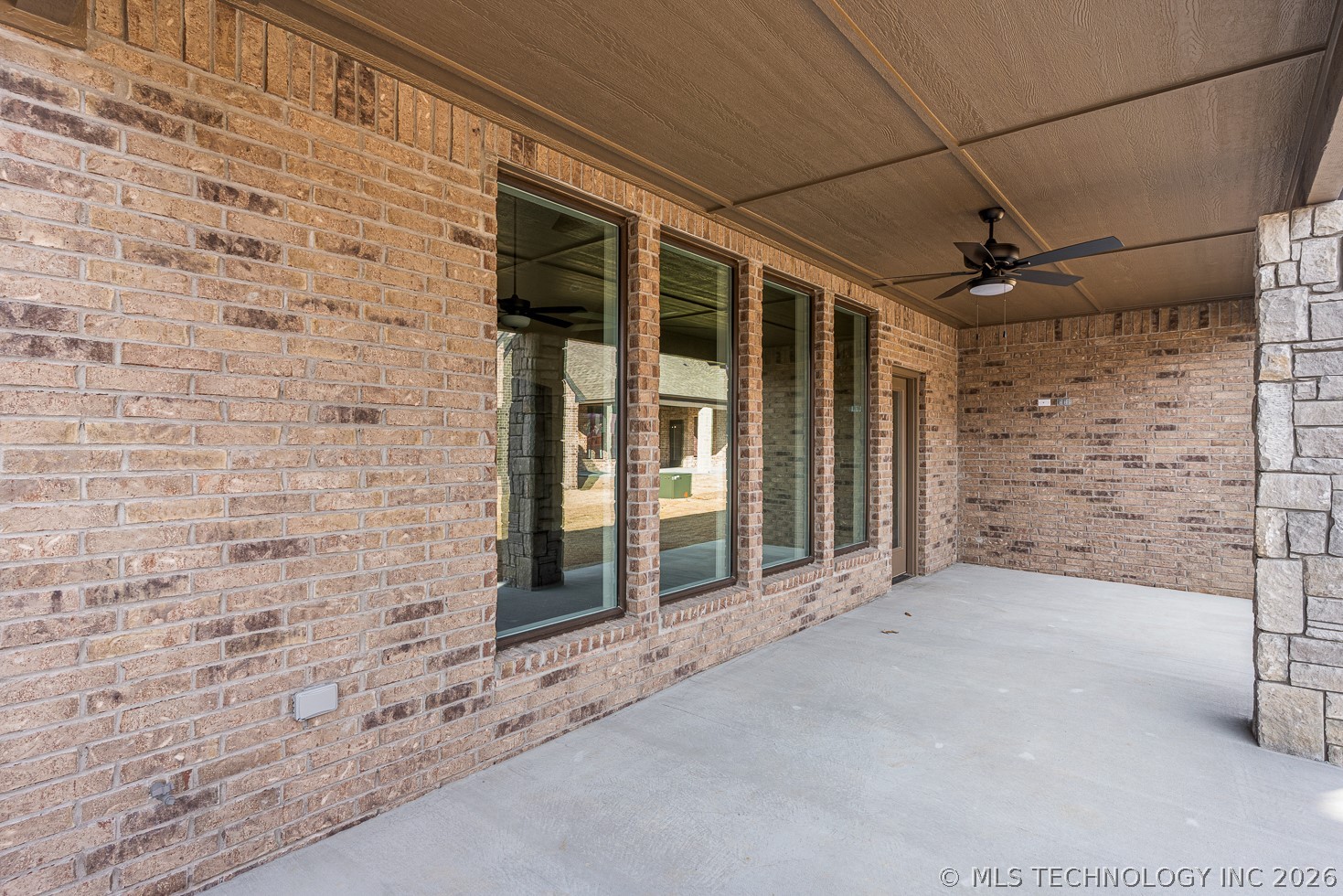 9069 E 62nd Court S Tulsa OK 74133