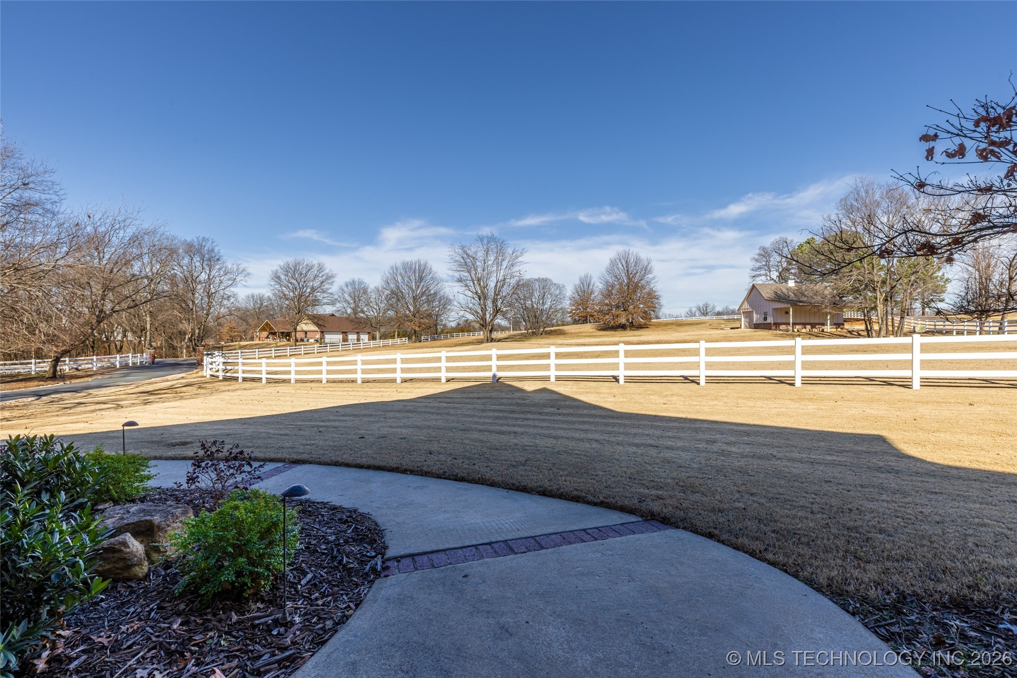 2325 W Lowry Road Claremore OK 74017