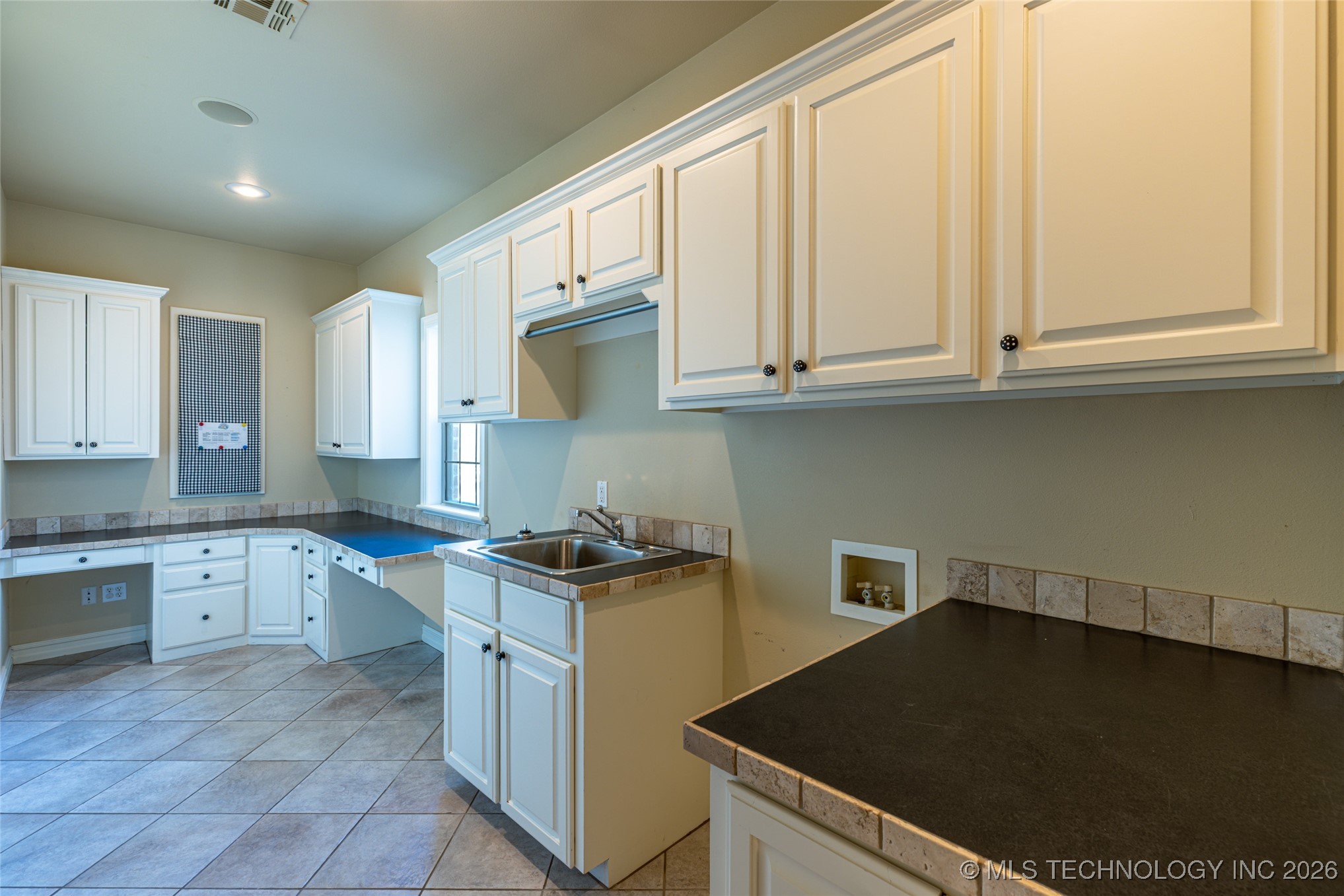 2325 W Lowry Road Claremore OK 74017
