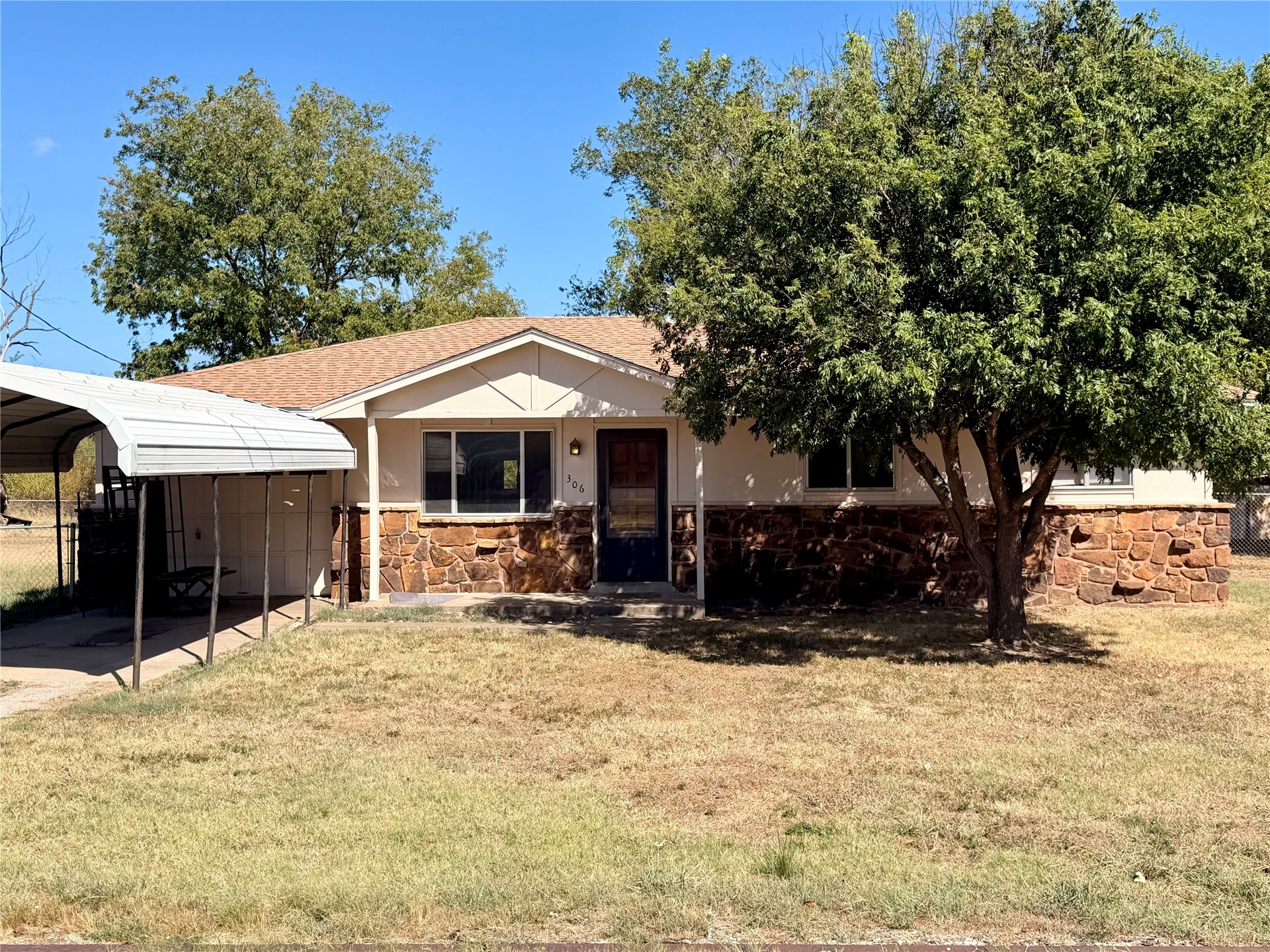 306 N Hendricks Street Ochelata OK 74051