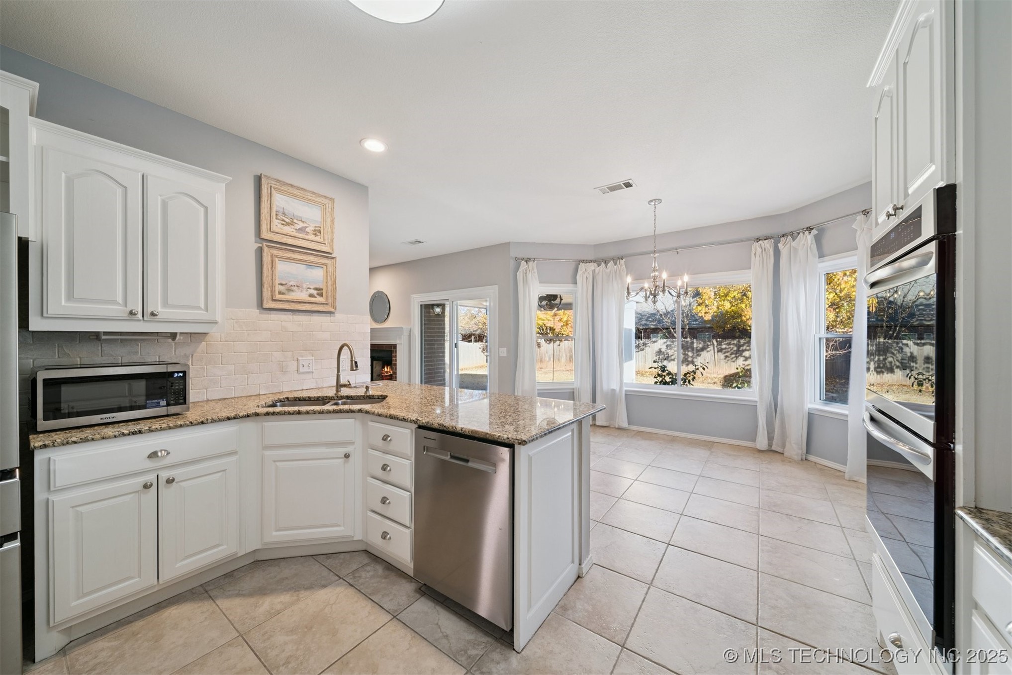 4213 S Redwood Avenue Broken Arrow OK 74011