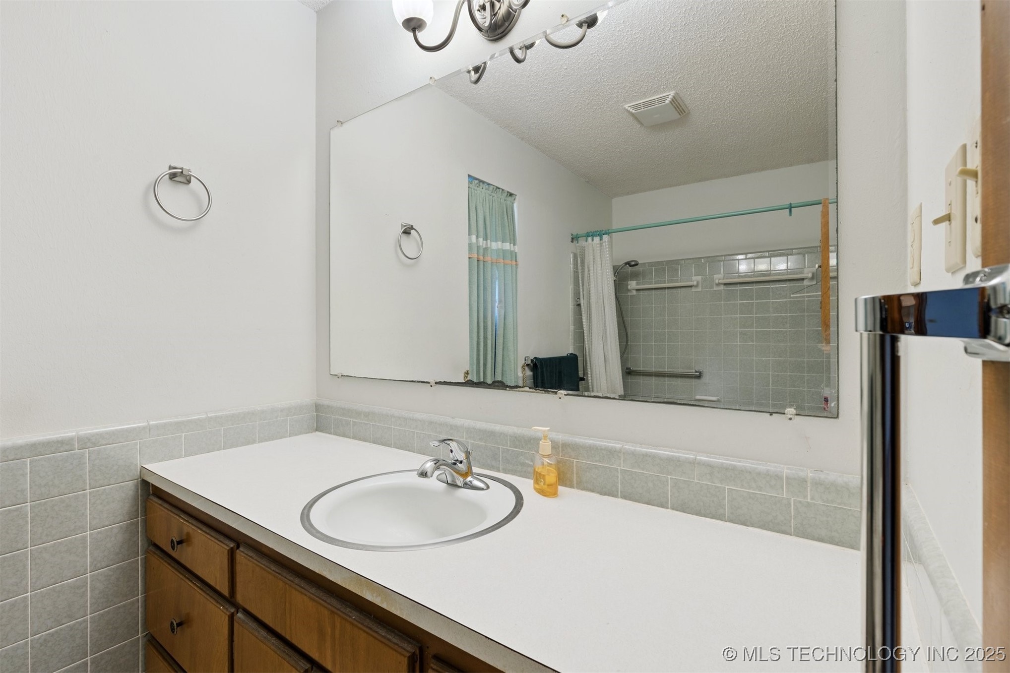 110 Acker Ada OK 74820