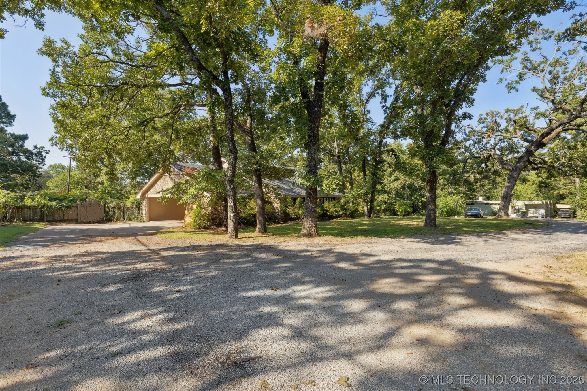 110 Acker Ada OK 74820