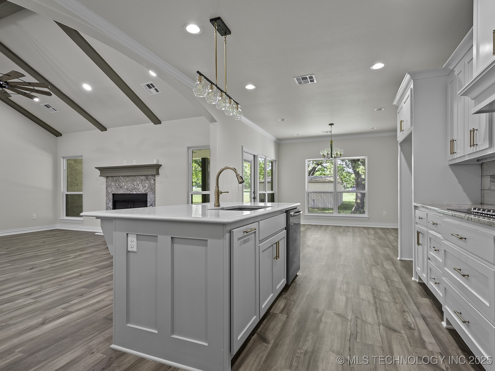 40 Whipperwill Street Lone Grove OK 73443