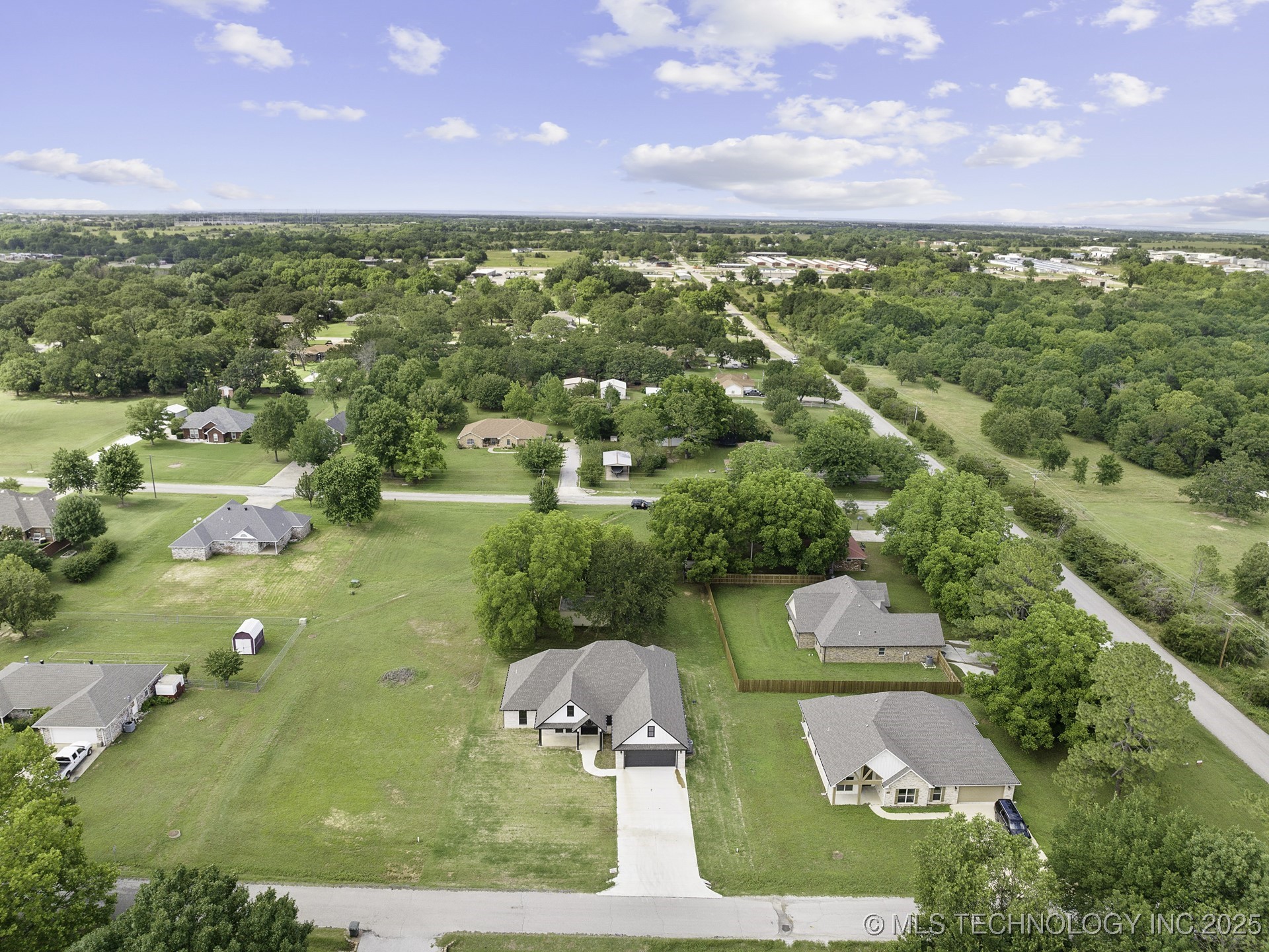 40 Whipperwill Street Lone Grove OK 73443