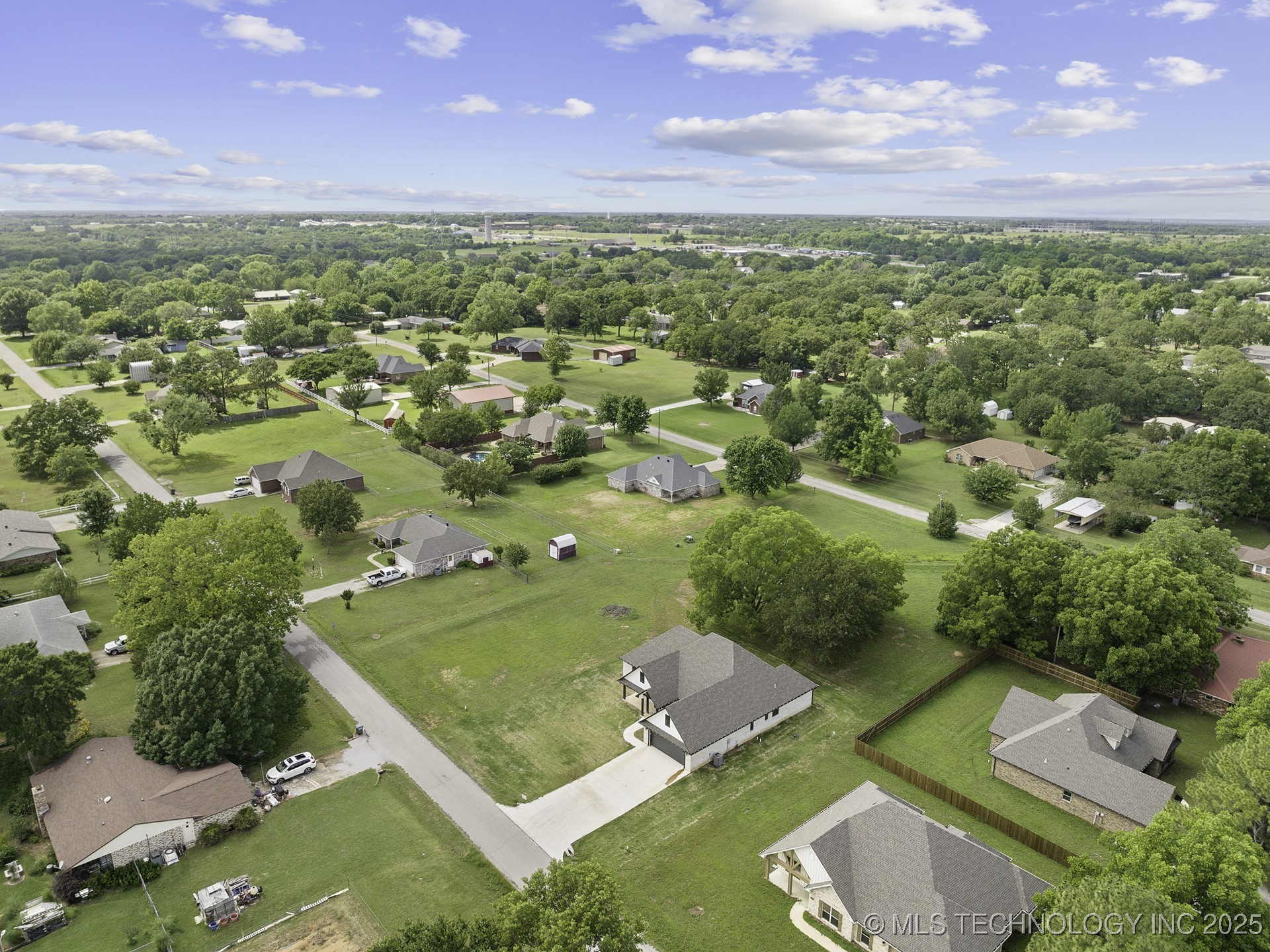40 Whipperwill Street Lone Grove OK 73443