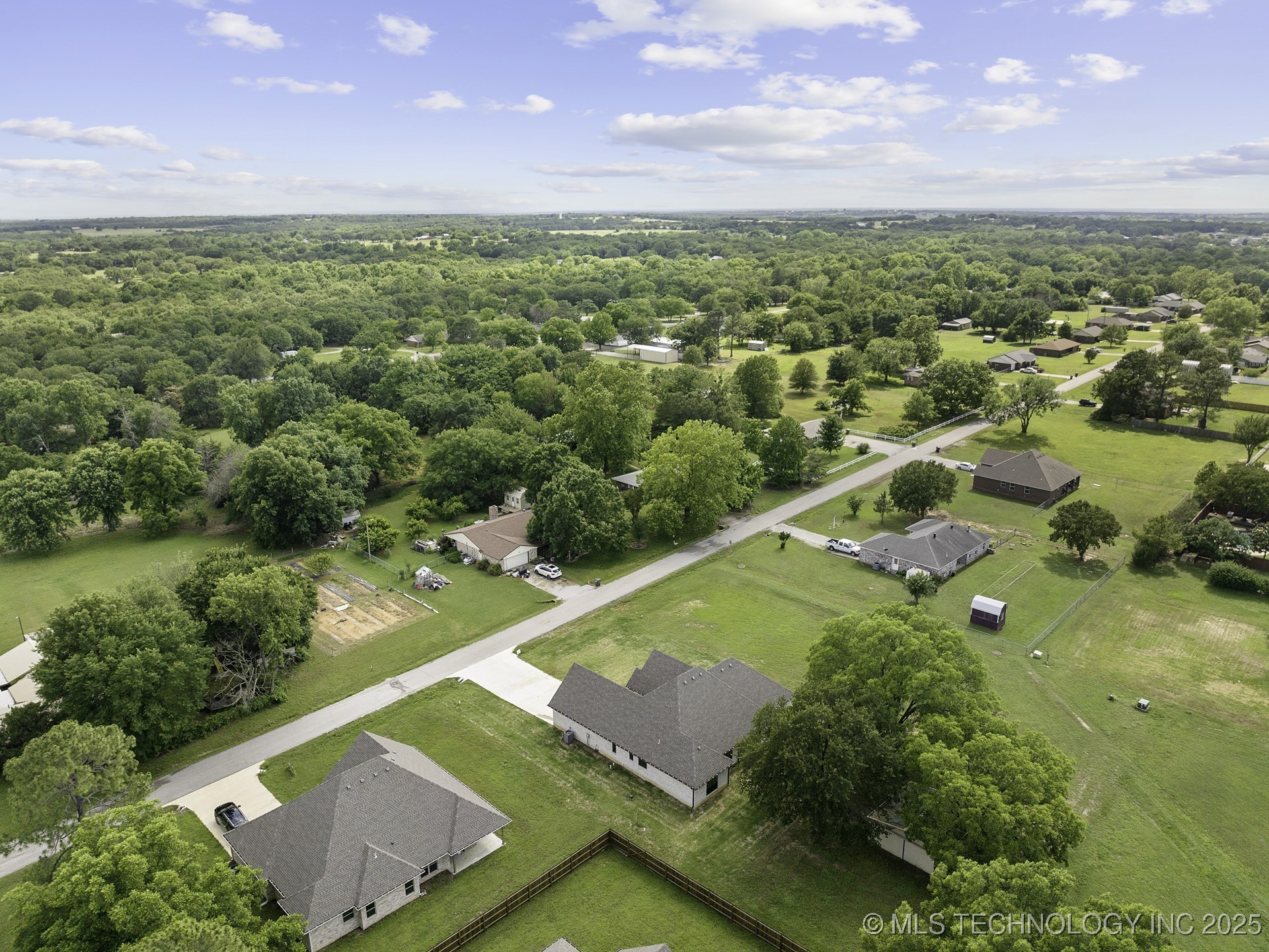 40 Whipperwill Street Lone Grove OK 73443