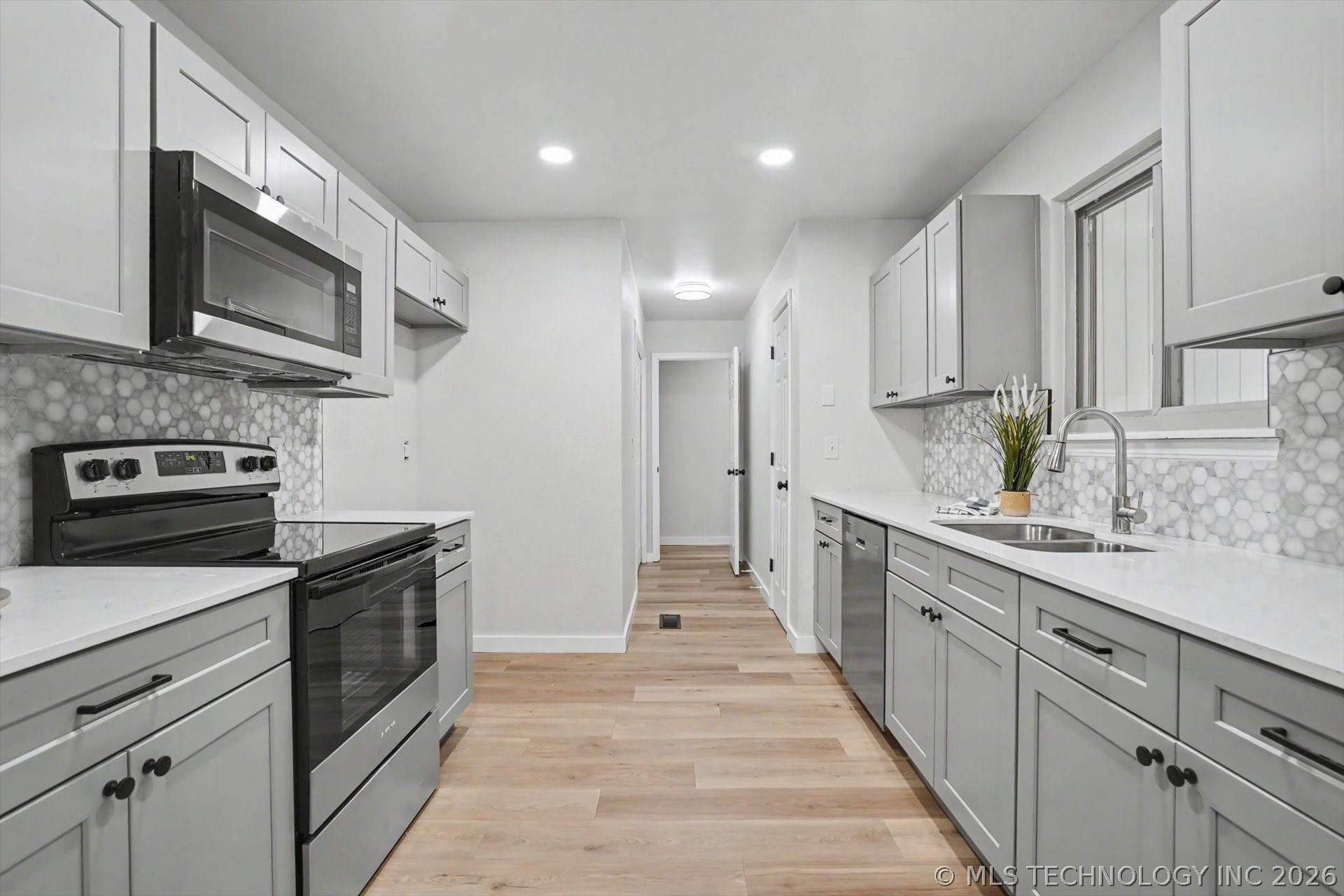 1212 N Juniper Place Broken Arrow OK 74012