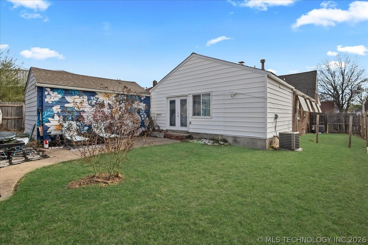 1516 S College Avenue Tulsa OK 74104