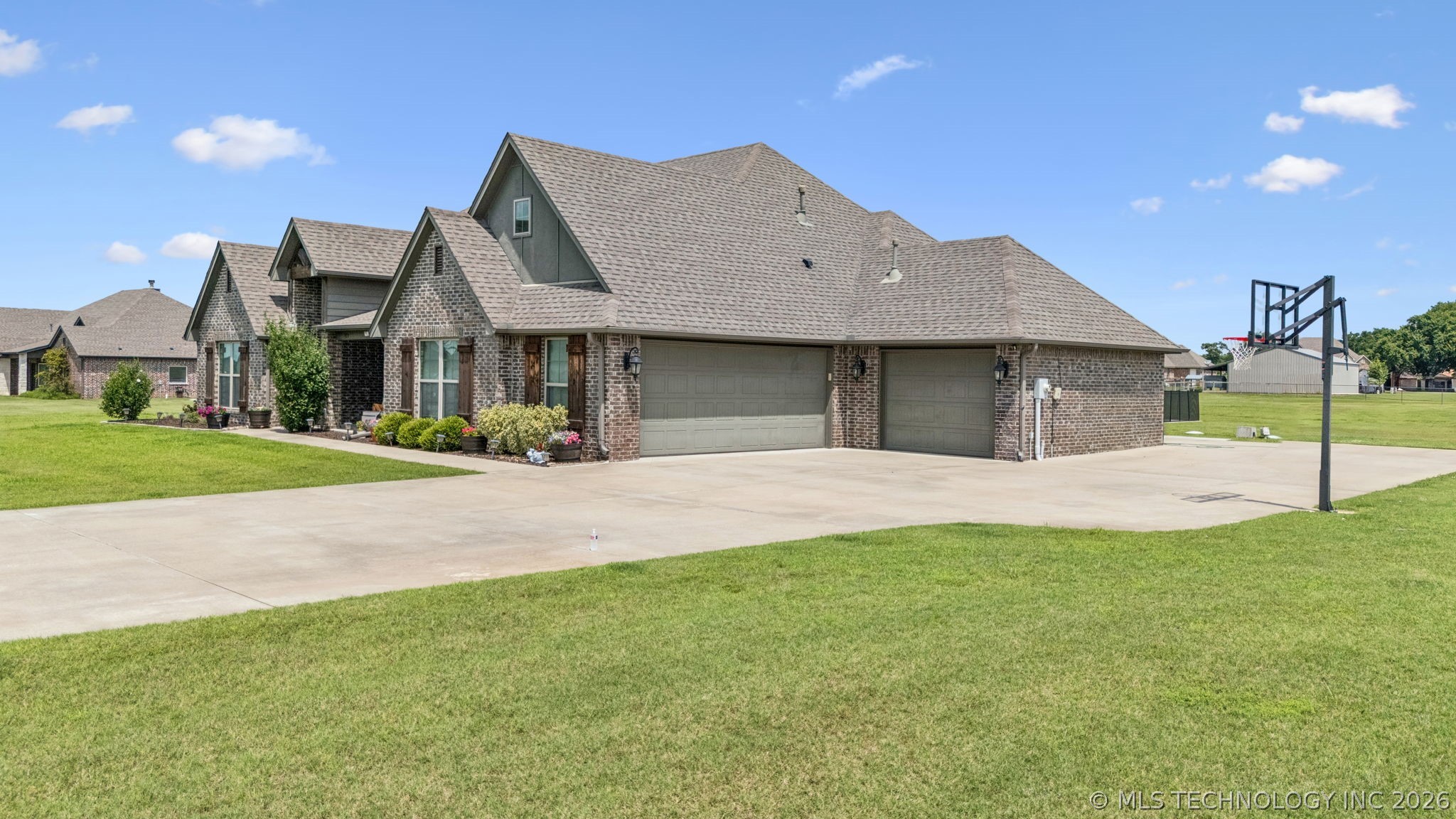 2913 Cross Creek Drive Oologah OK 74053