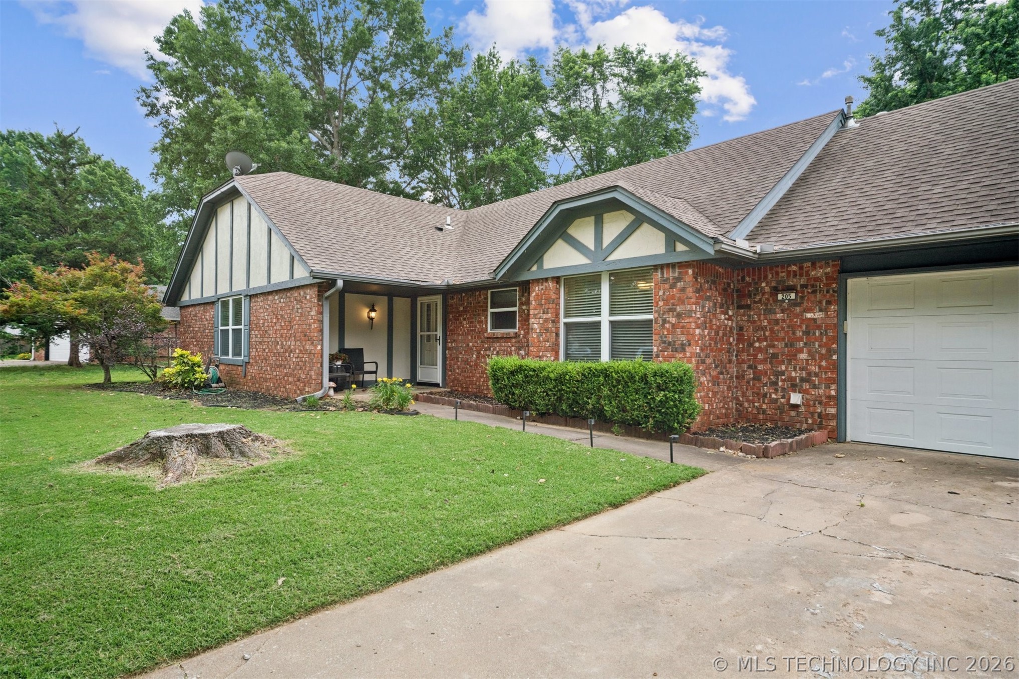 205 W Baton Rouge Street Broken Arrow OK 74011