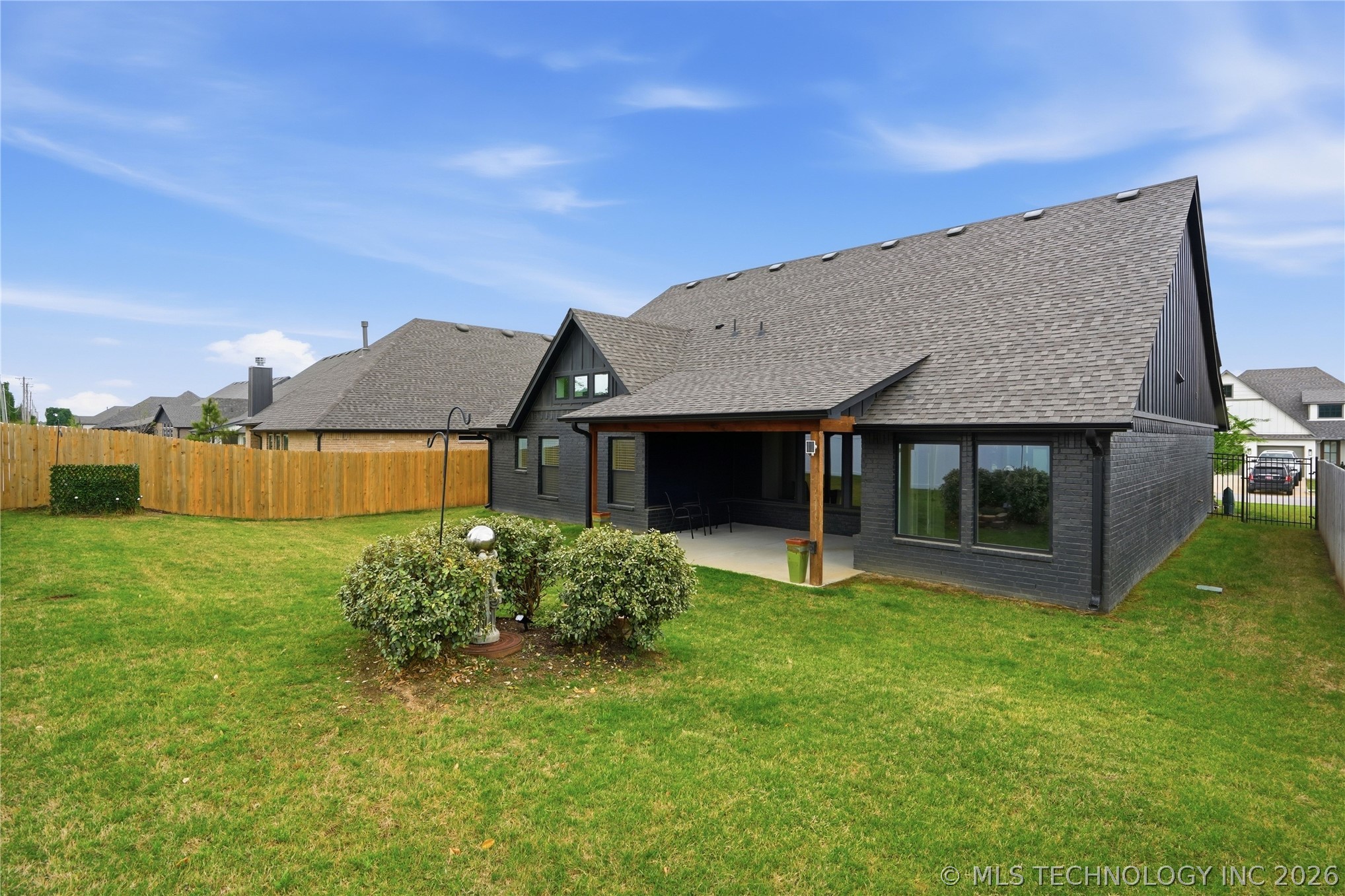 1421 N 72nd Street Broken Arrow OK 74014