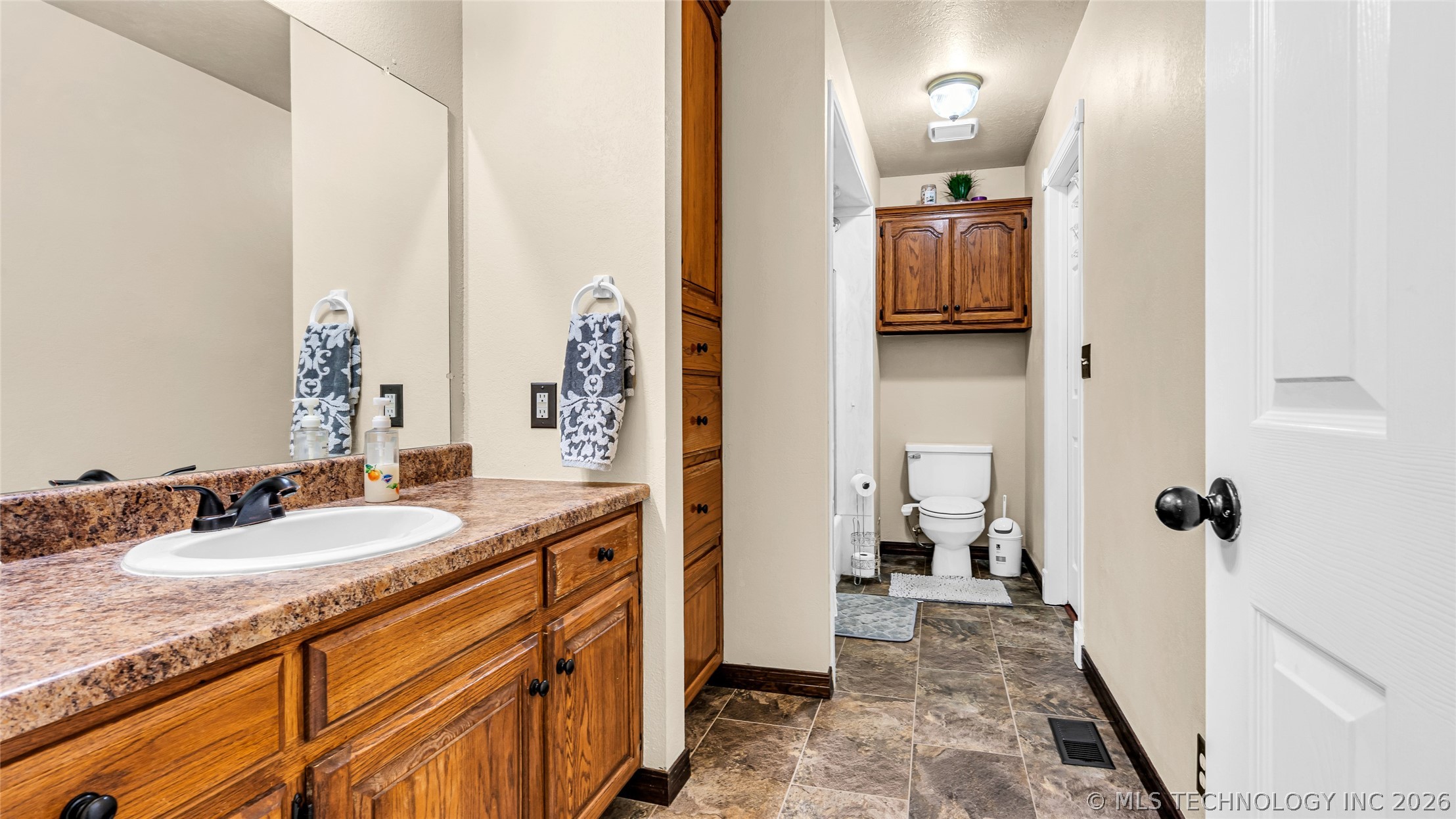 2800 Ridgeway Ardmore OK 73401