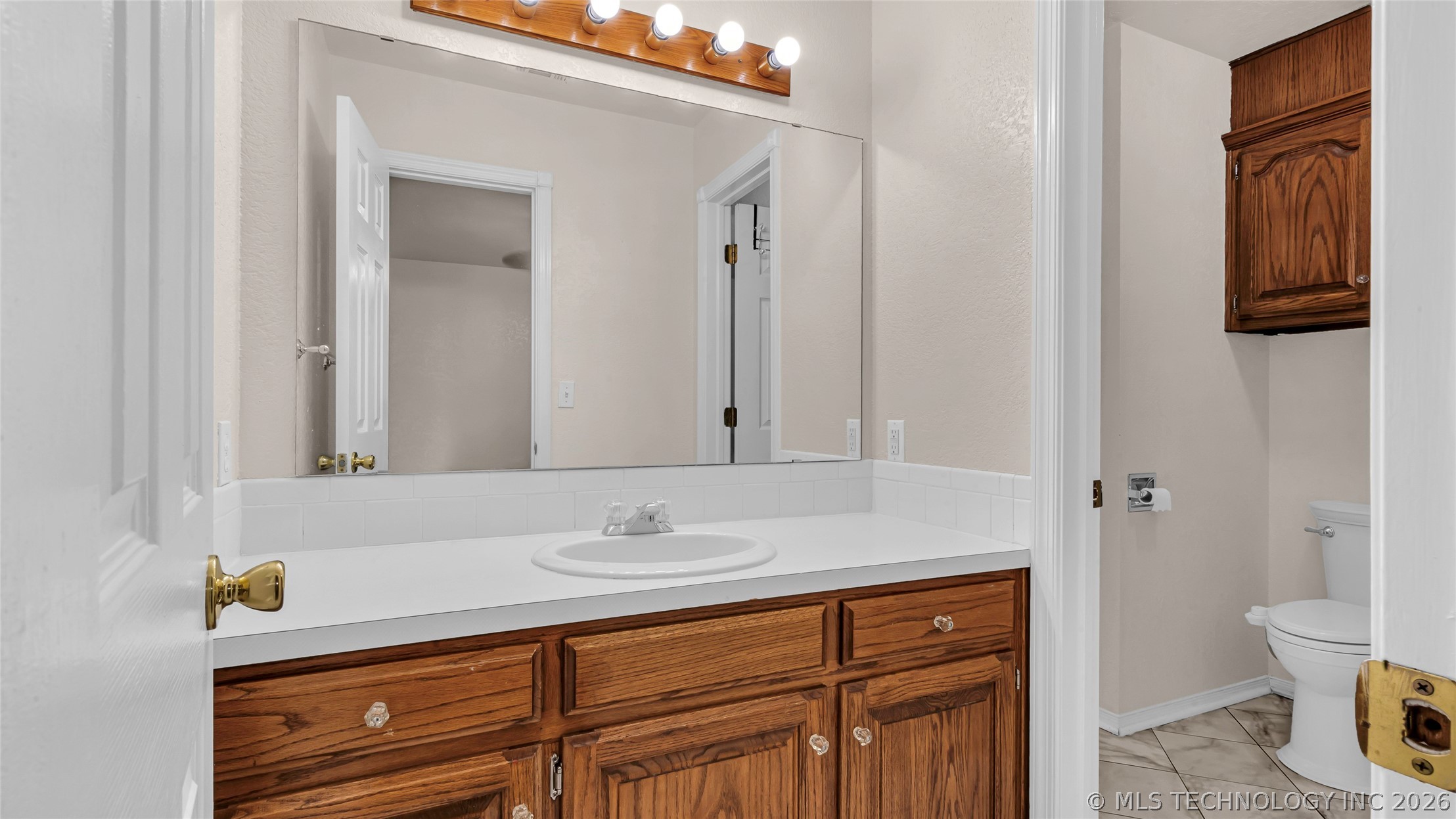 2800 Ridgeway Ardmore OK 73401