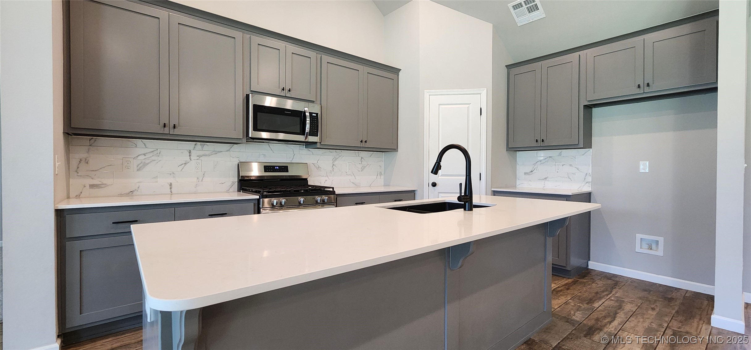 911 E Fulton Court Broken Arrow OK 74012