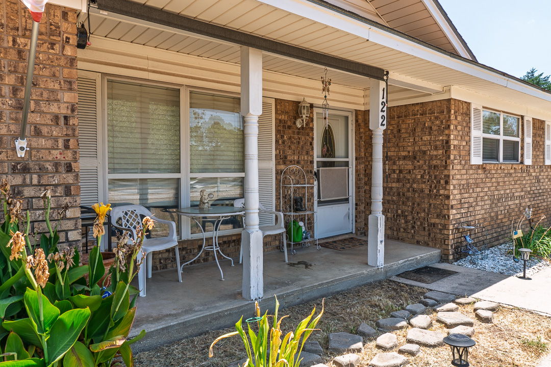122 Hummingbird Circle Colbert OK 74733