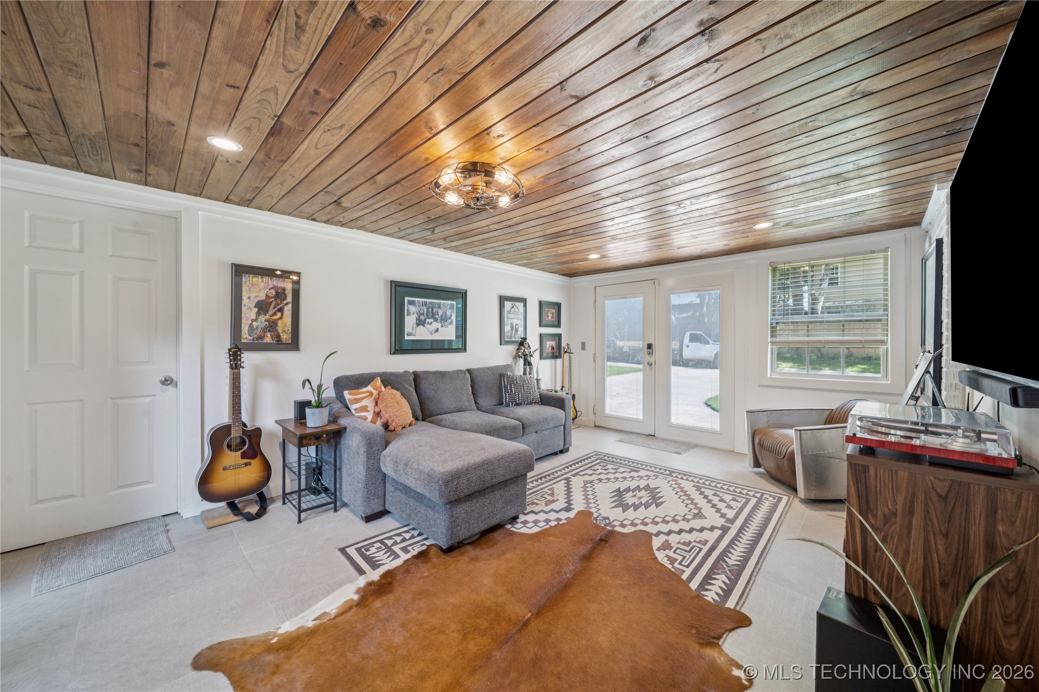 2004 S Delaware Place Tulsa OK 74104